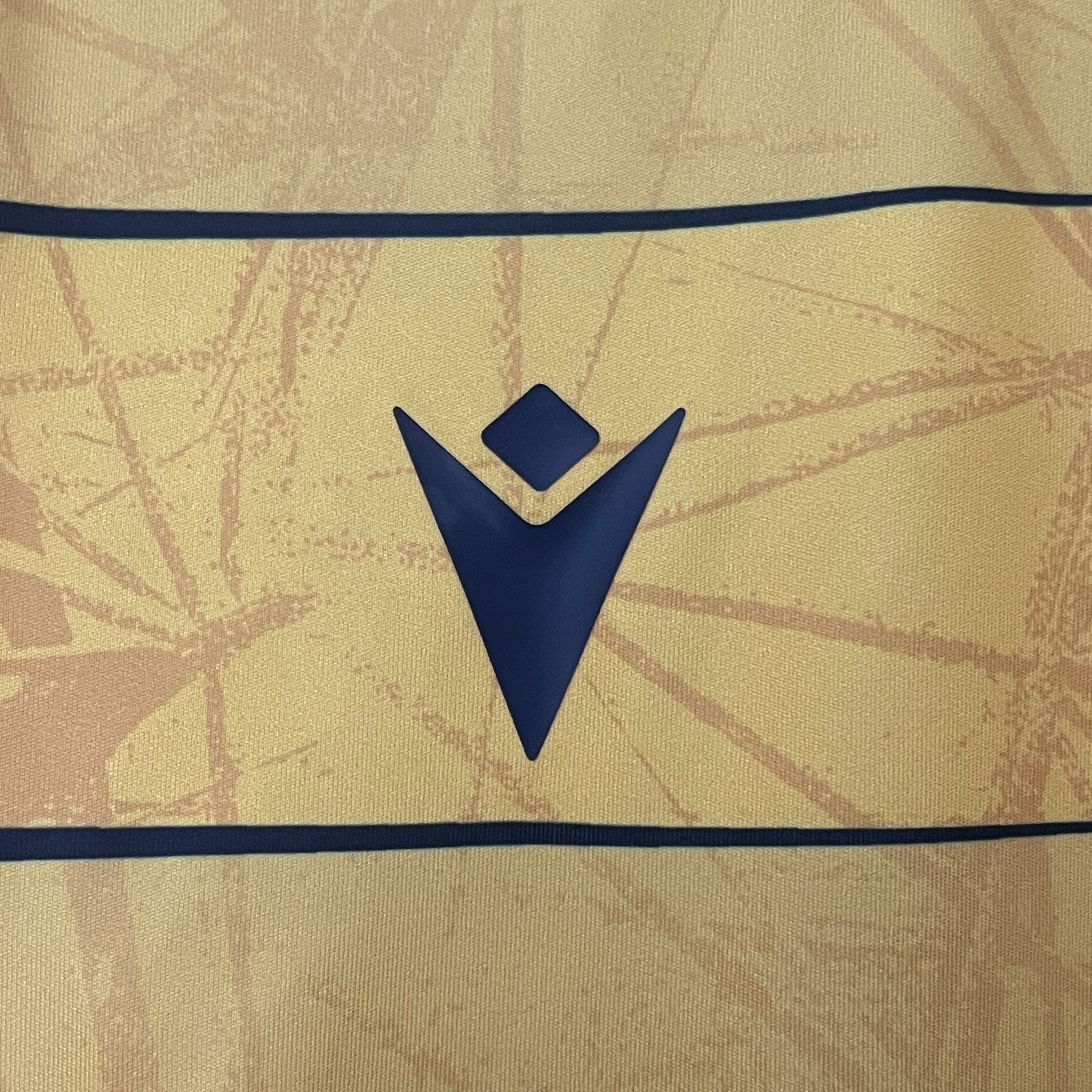 CAMISETA SEGUNDA EQUIPACIÓN REAL SOCIEDAD 24/25 VERSIÓN FAN - Imagen 3