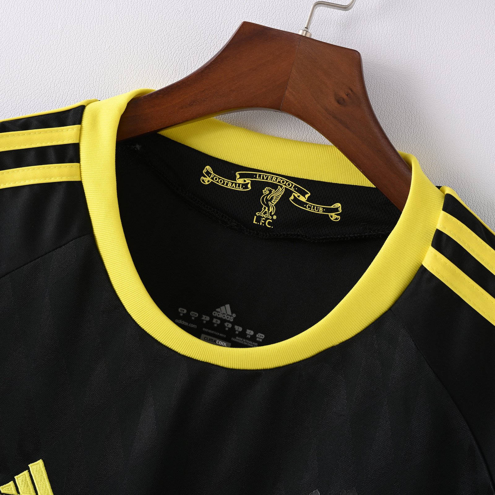 CAMISETA TERCERA EQUIPACIÓN LIVERPOOL 2010/11 - Imagen 3