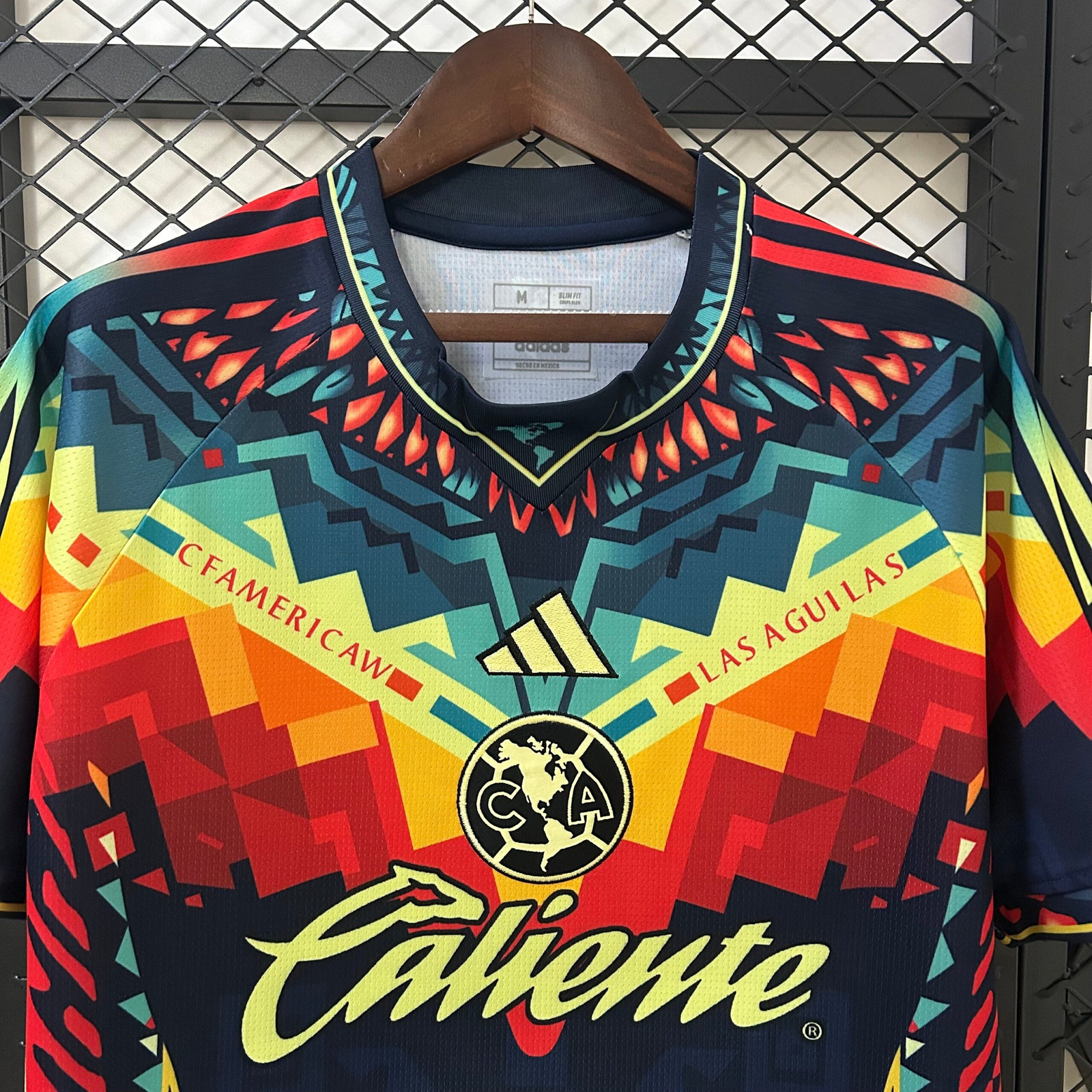 CAMISETA CONCEPTO CLUB AMÉRICA 25/26 VERSIÓN FAN - Imagen 2