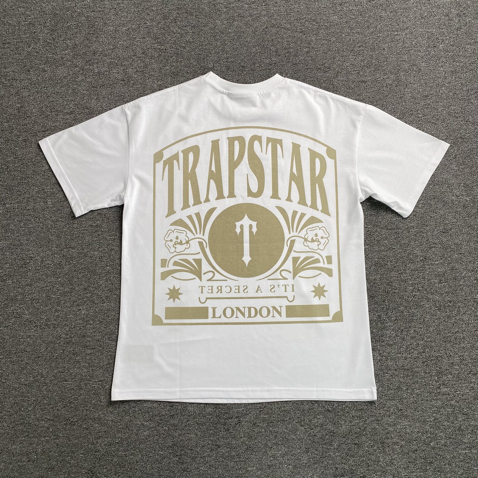 TRAPSTAR X ED HARDY ARCH TEE - Imagen 7