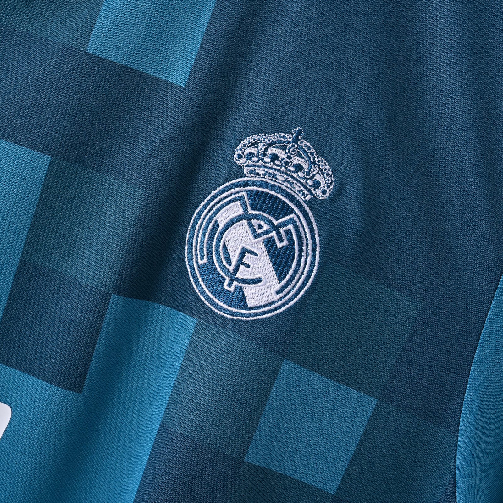 CAMISETA TERCERA EQUIPACIÓN REAL MADRID 2017/18 - Imagen 5
