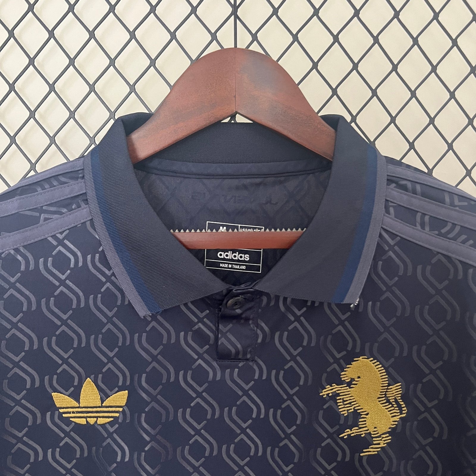 CAMISETA TERCERA EQUIPACIÓN JUVENTUS 24/25 VERSIÓN FAN - Imagen 2