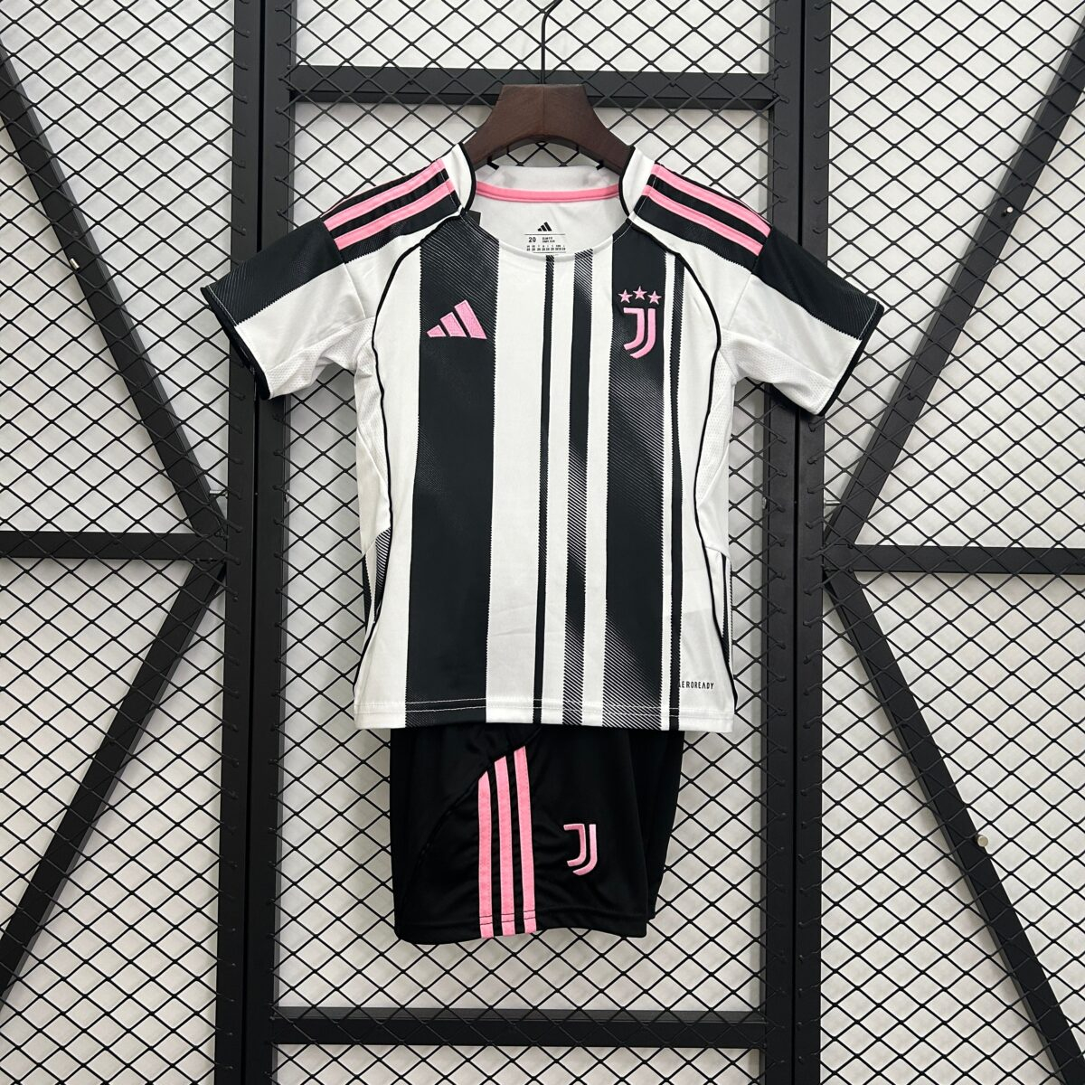 CAMISETA PRIMERA EQUIPACIÓN JUVENTUS 25/26 VERSIÓN INFANTIL