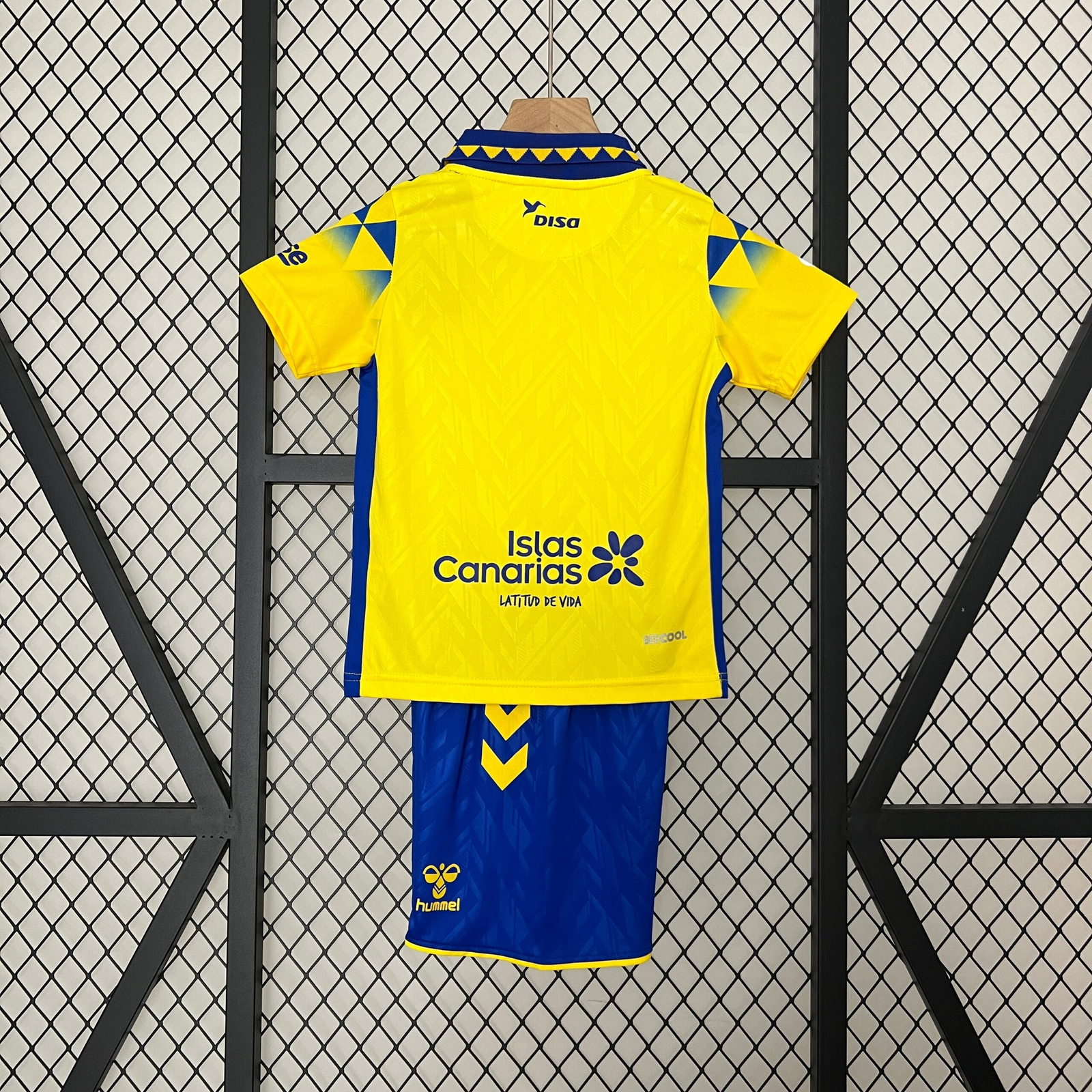CAMISETA PRIMERA EQUIPACIÓN U. D. LAS PALMAS 24/25 VERSIÓN INFANTIL - Imagen 9