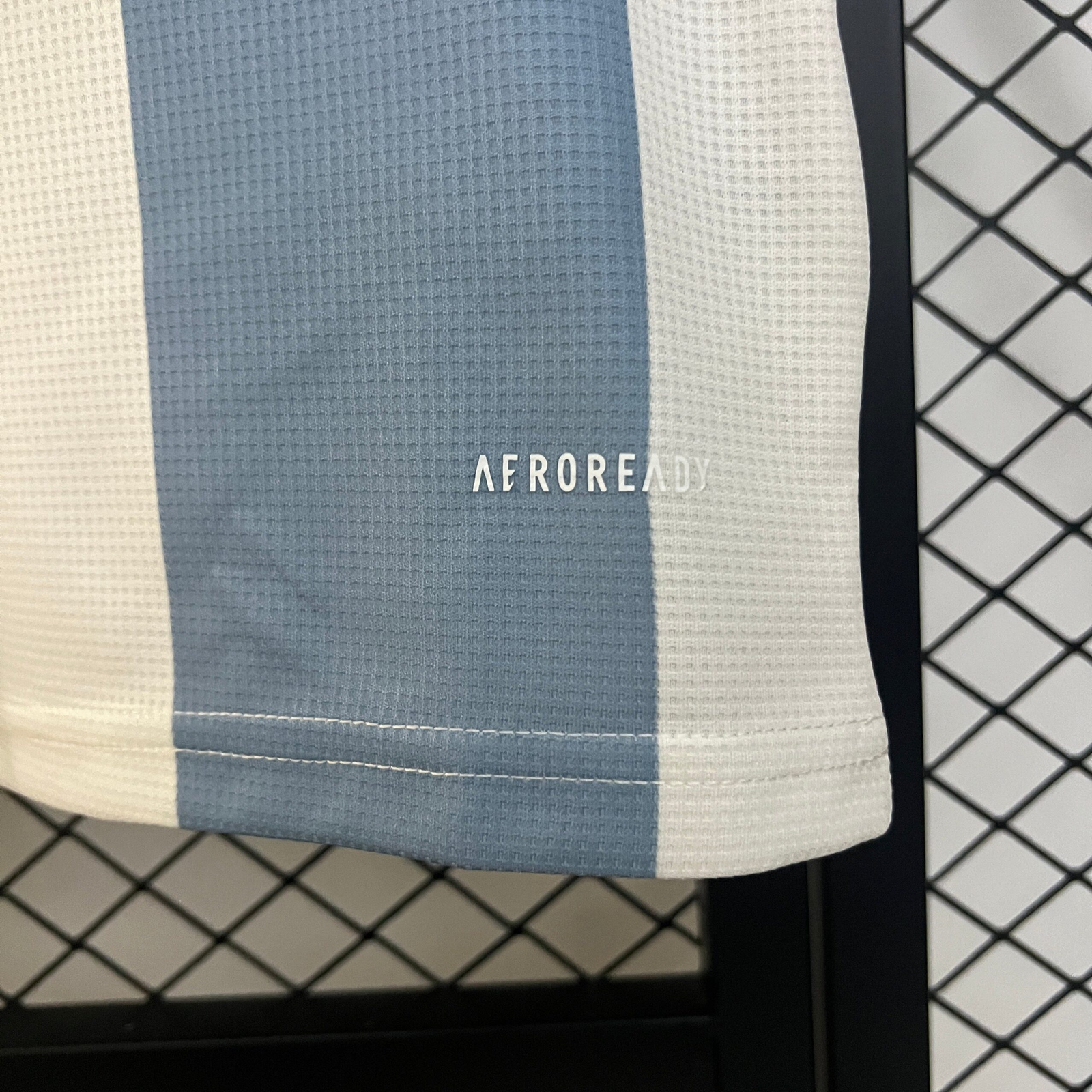 CAMISETA EDICIÓN ESPECIAL ARGENTINA 2024 VERSIÓN FAN - Imagen 7