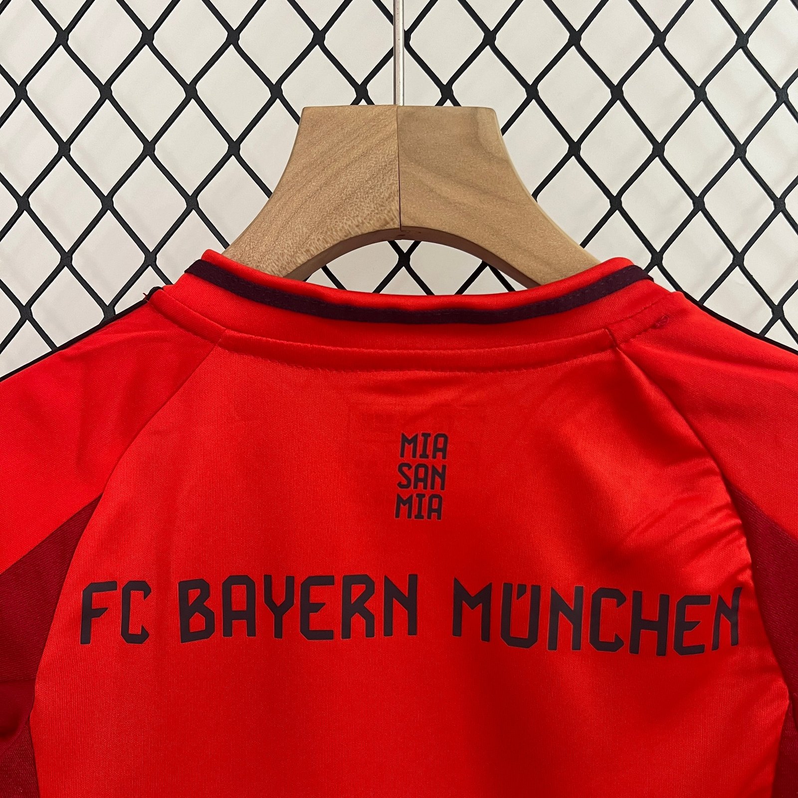 CAMISETA PRIMERA EQUIPACIÓN BAYERN MUNICH 24/25 VERSIÓN INFANTIL - Imagen 9
