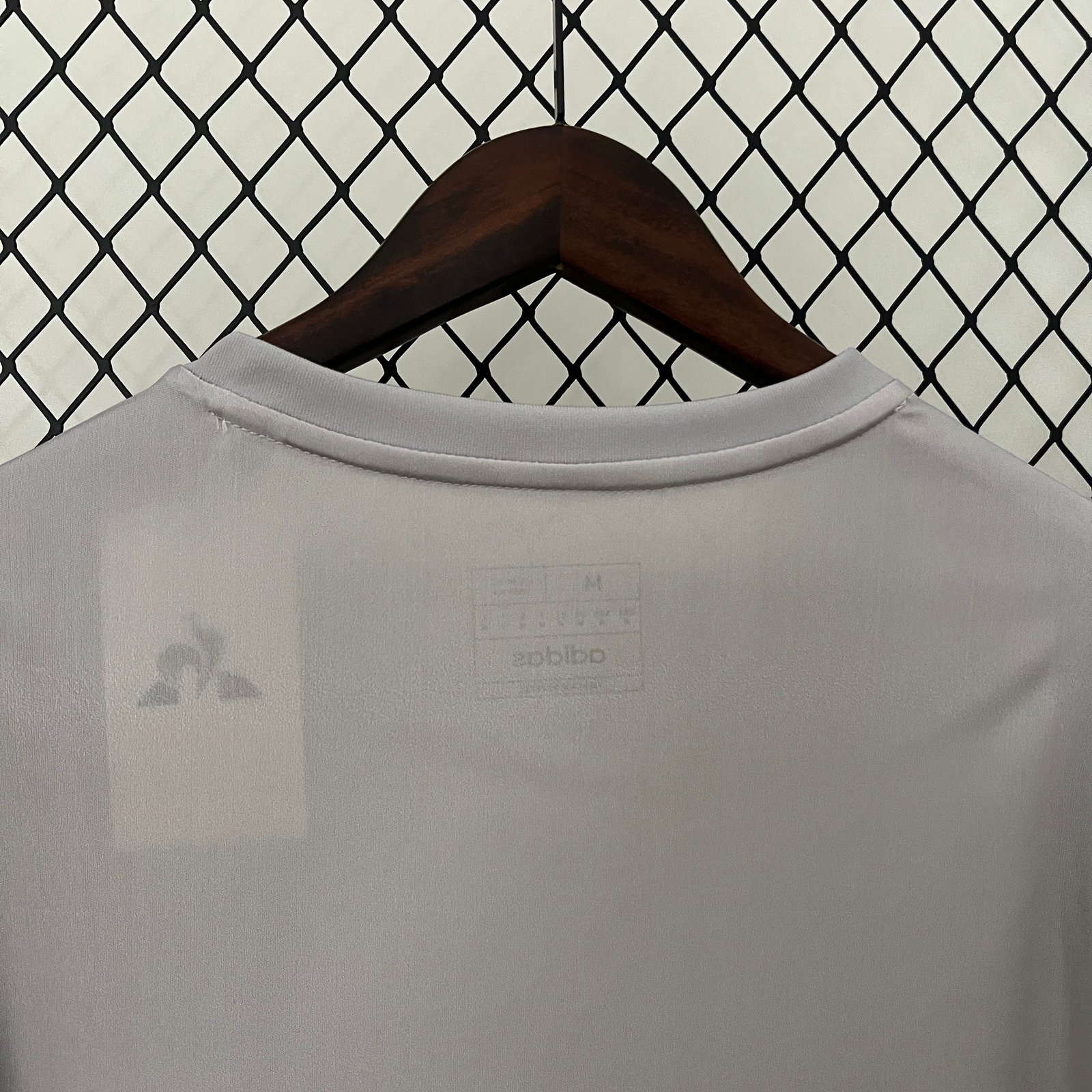 CAMISETA ENTRENAMIENTO ATLÉTICO MINEIRO 2024 VERSIÓN FAN - Imagen 9