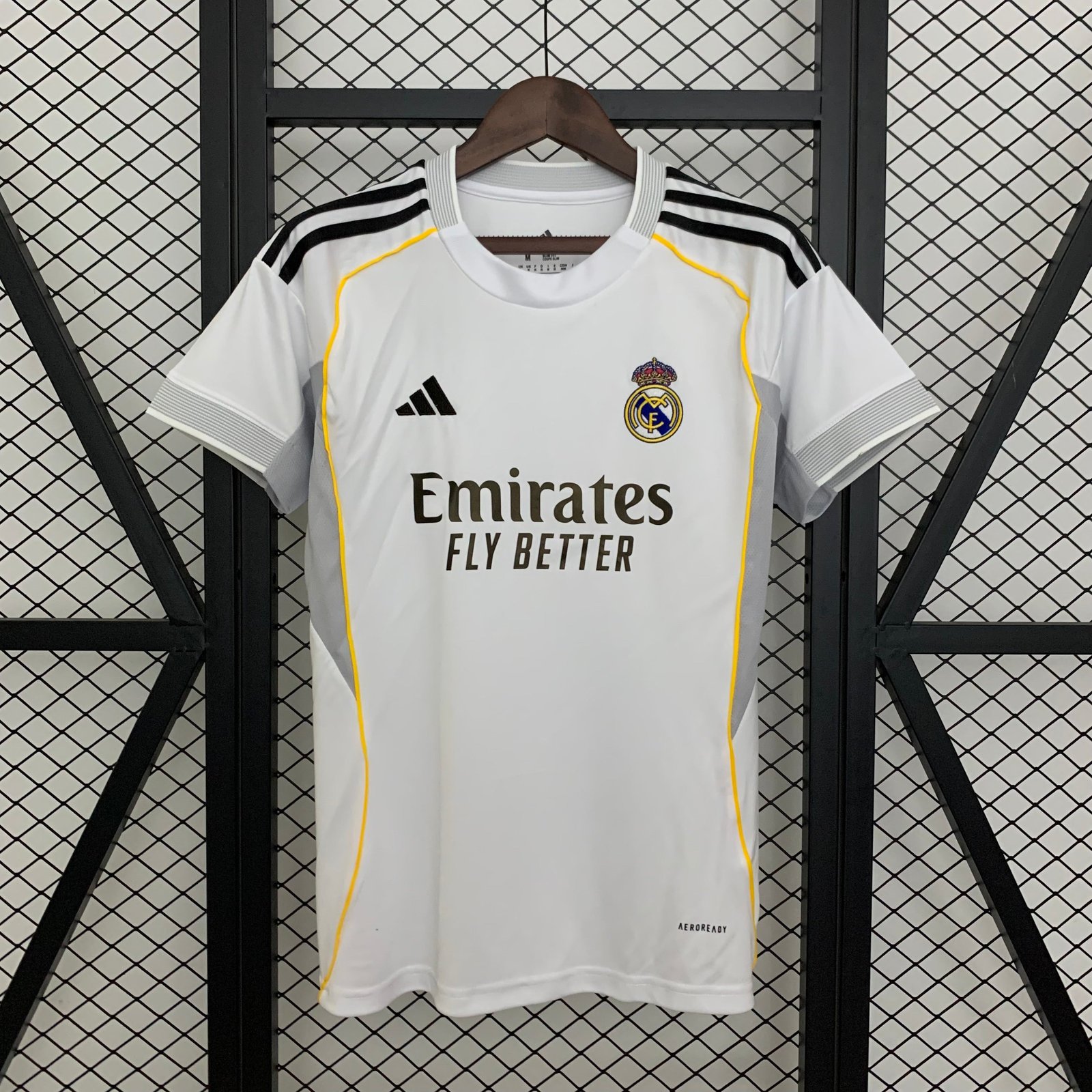 CAMISETA PRIMERA EQUIPACIÓN REAL MADRID 25/26 VERSIÓN FEMENINA