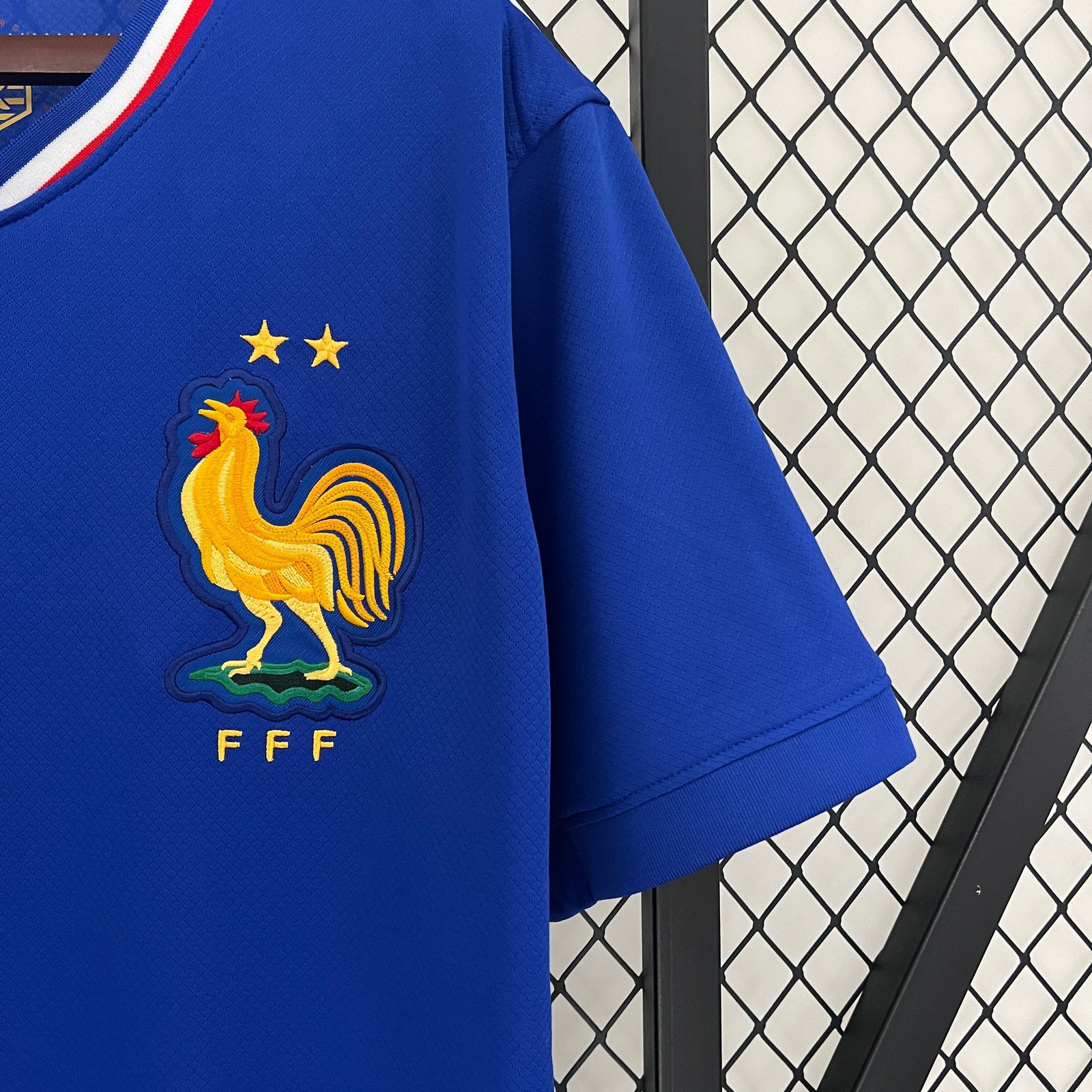 CAMISETA PRIMERA EQUIPACIÓN FRANCIA 2024 VERSIÓN FAN - Imagen 6