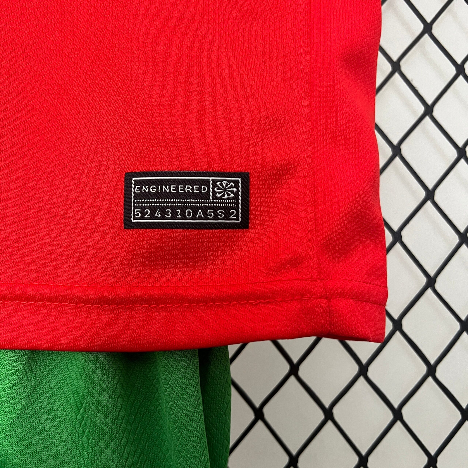 CAMISETA PRIMERA EQUIPACIÓN PORTUGAL 2024 VERSIÓN INFANTIL - Imagen 6