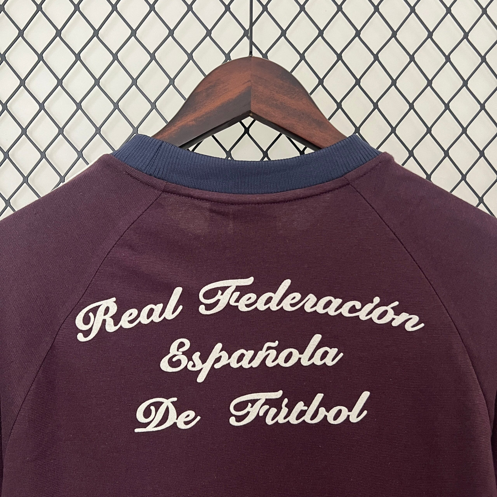 POLERA DE SALIDA ESPAÑA 2024 VERSIÓN FAN - Imagen 8