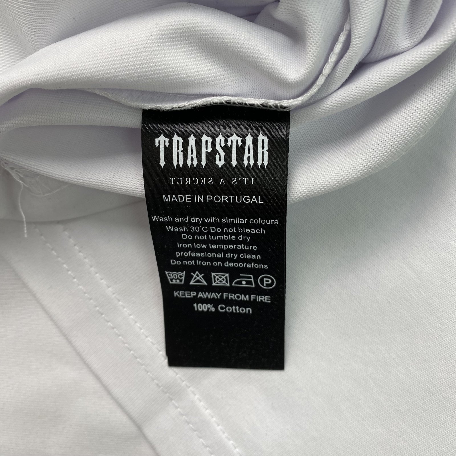 TRAPSTAR X ED HARDY ARCH TEE - Imagen 9