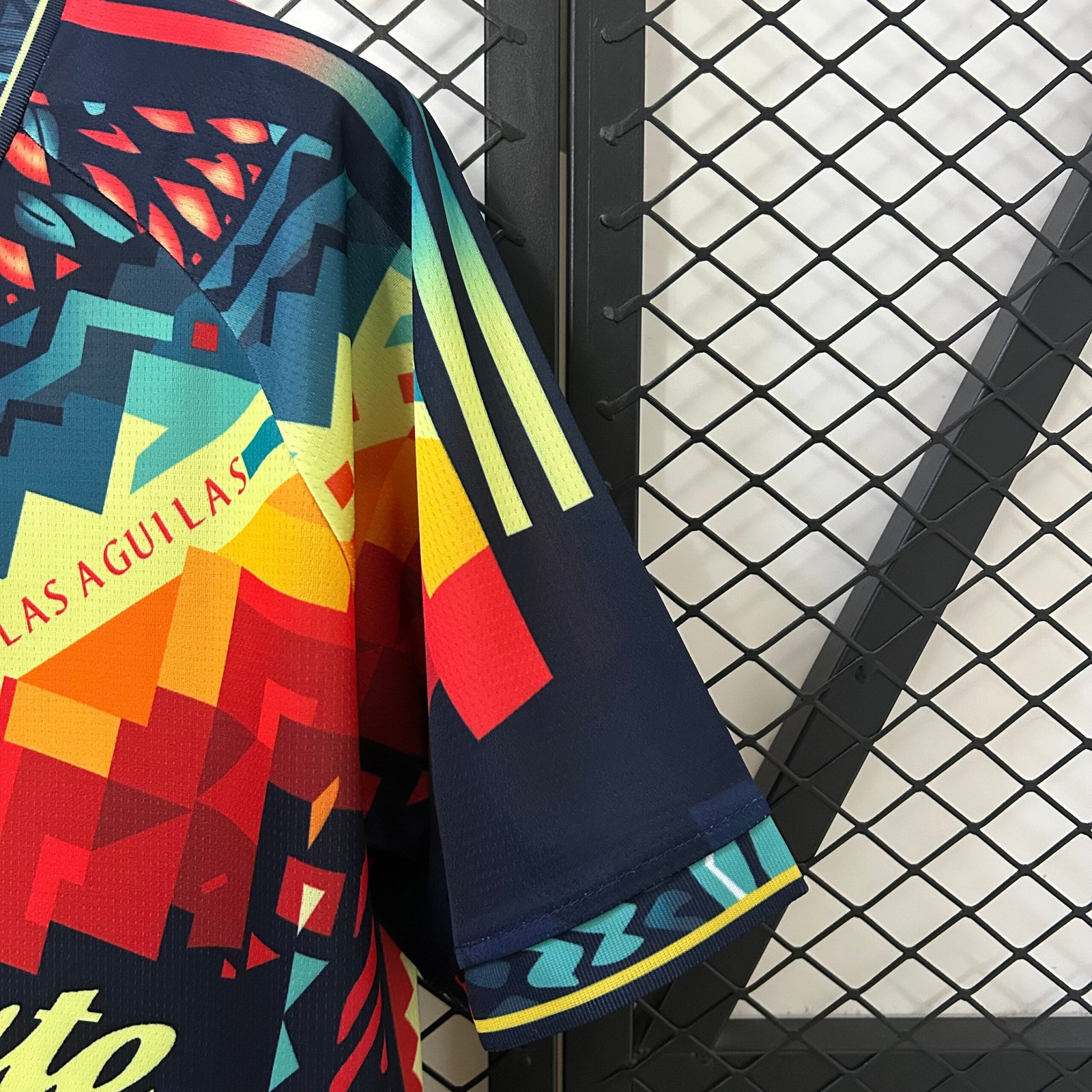 CAMISETA CONCEPTO CLUB AMÉRICA 25/26 VERSIÓN FAN - Imagen 4