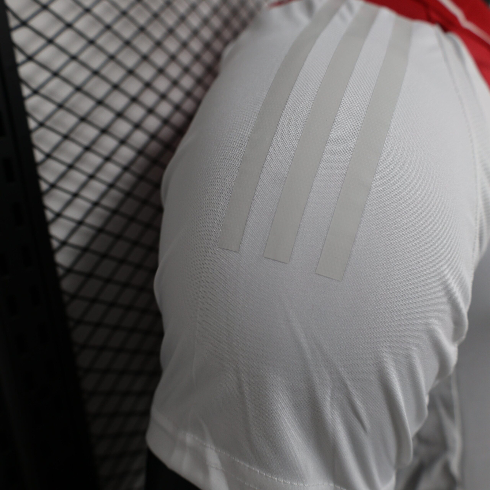 CAMISETA PRIMERA EQUIPACIÓN AJAX 24/25 VERSIÓN JUGADOR - Imagen 5