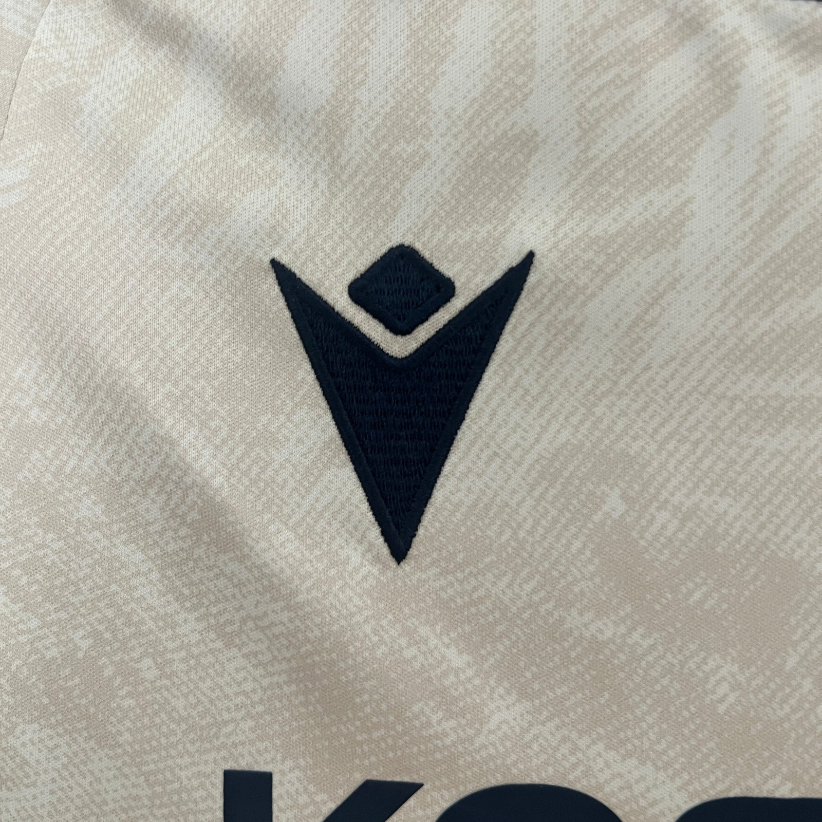 CAMISETA SEGUNDA EQUIPACIÓN OSASUNA 24/25 VERSIÓN INFANTIL - Imagen 3