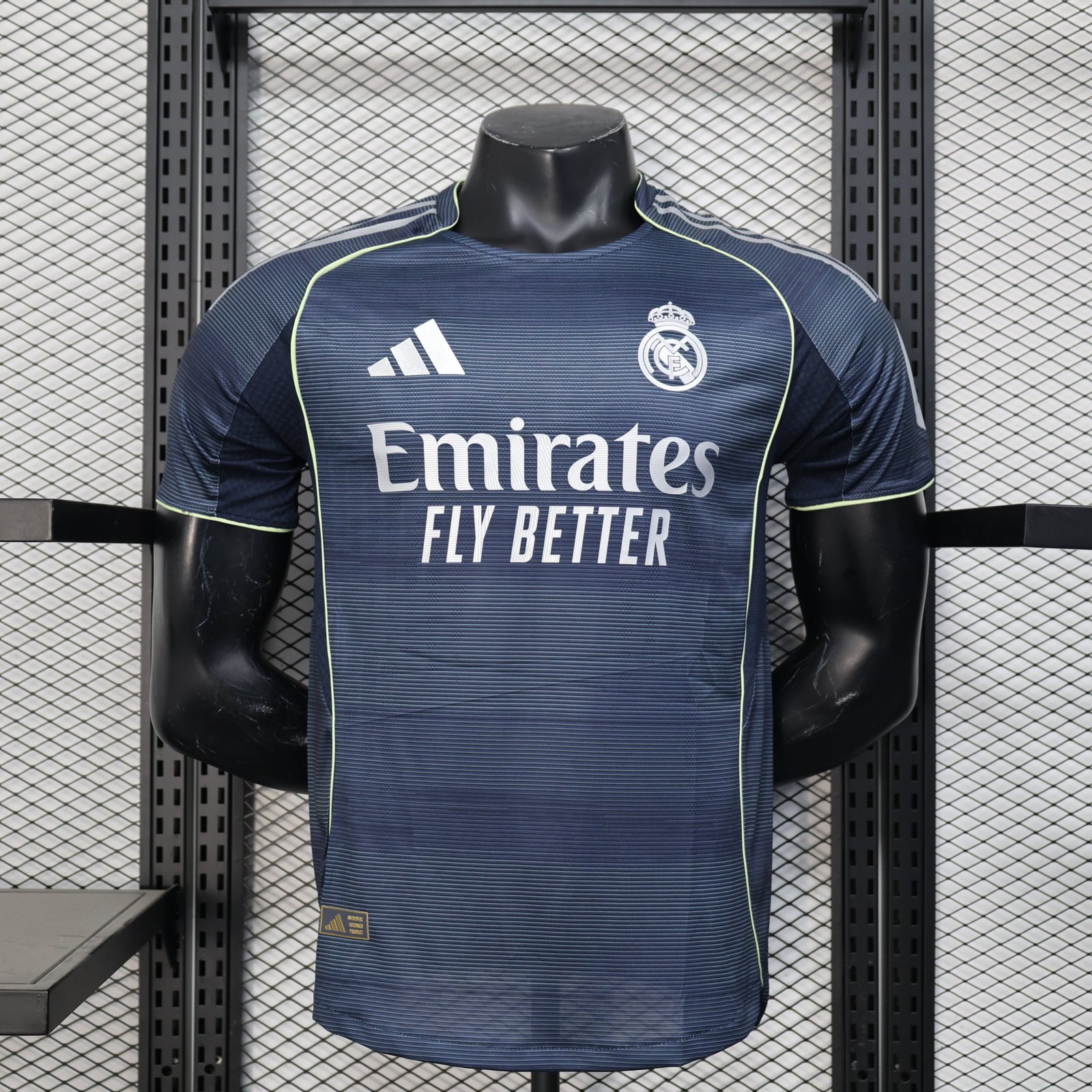 CAMISETA SEGUNDA EQUIPACIÓN REAL MADRID 25/26 VERSIÓN JUGADOR