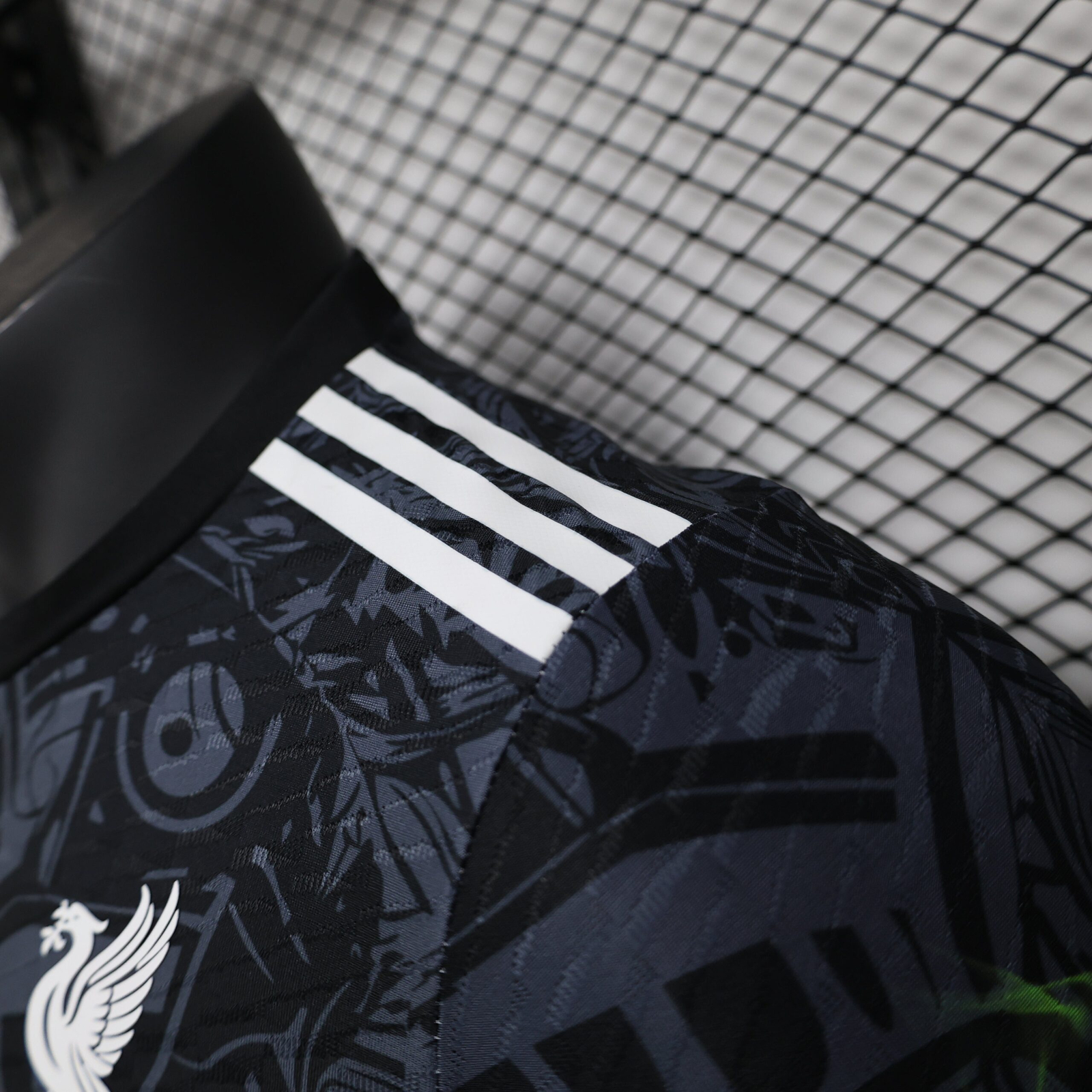 CAMISETA CONCEPTO LIVERPOOL 24/25 VERSIÓN JUGADOR - Imagen 6