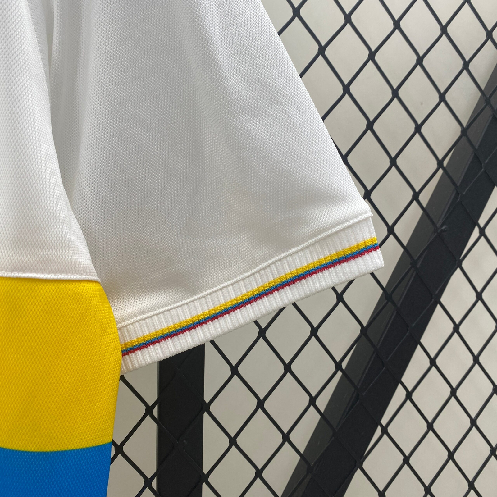CAMISETA EDICIÓN ESPECIAL COLOMBIA 2024 VERSIÓN FAN - Imagen 5