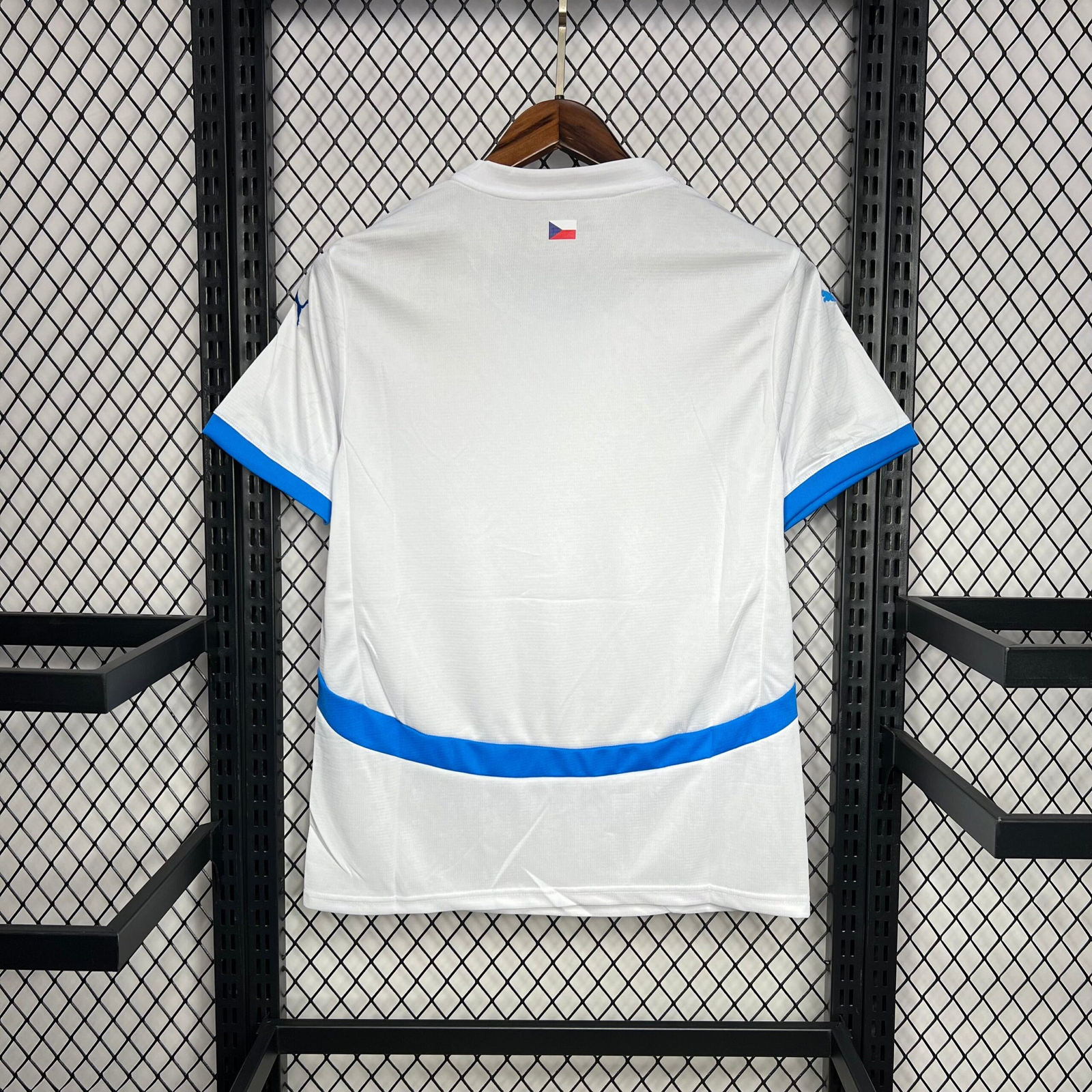 CAMISETA SEGUNDA EQUIPACIÓN REPÚBLICA CHECA 2024 VERSIÓN FAN - Imagen 5