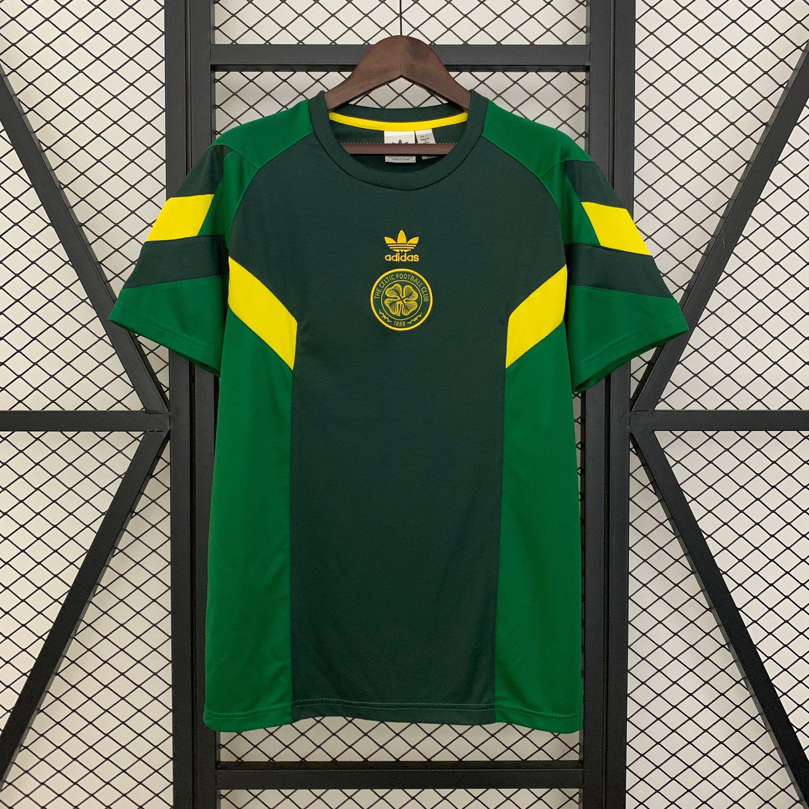 POLERA DE SALIDA CELTIC 24/25 VERSIÓN FAN
