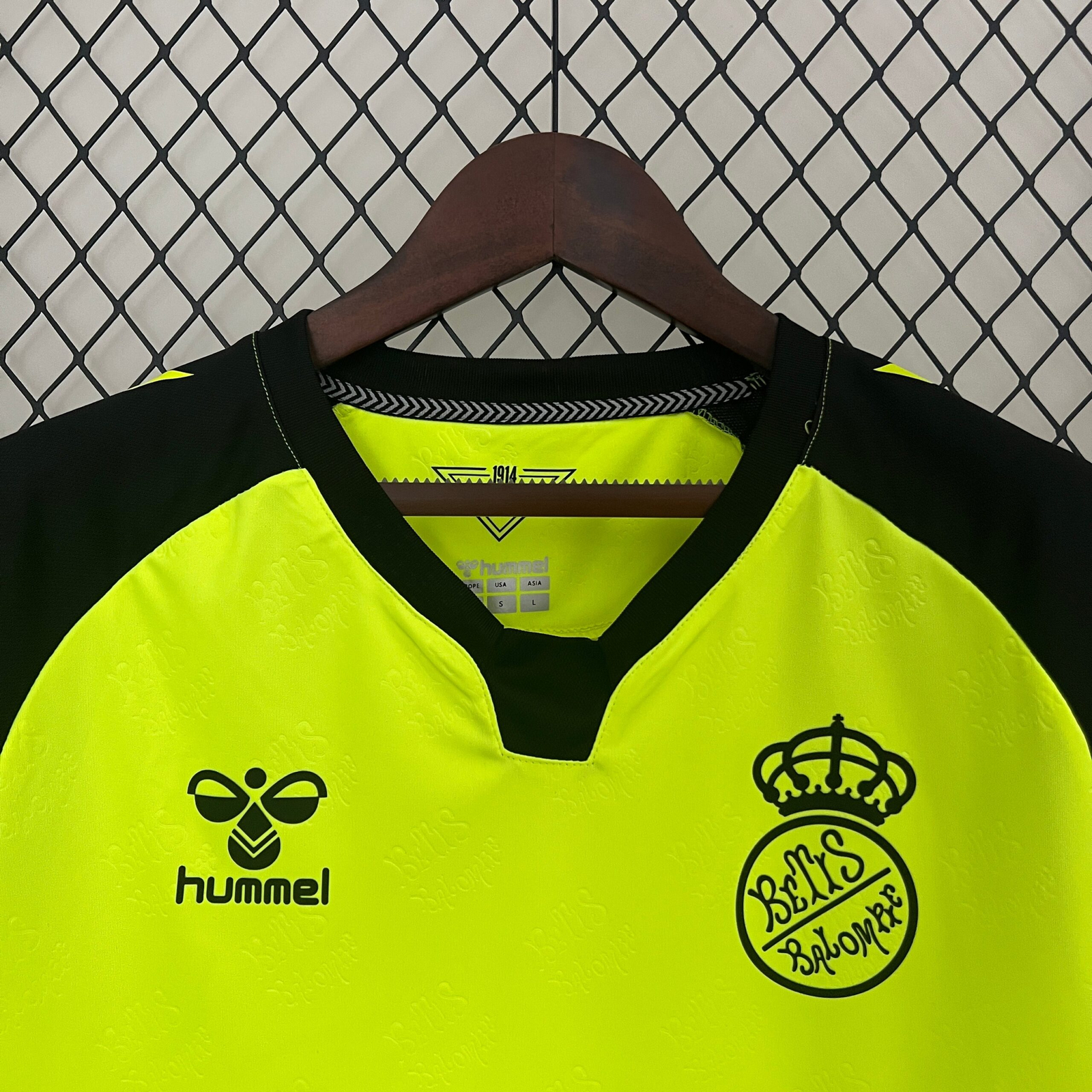 CAMISETA SEGUNDA EQUIPACIÓN REAL BETIS 24/25 VERSIÓN FAN - Imagen 2