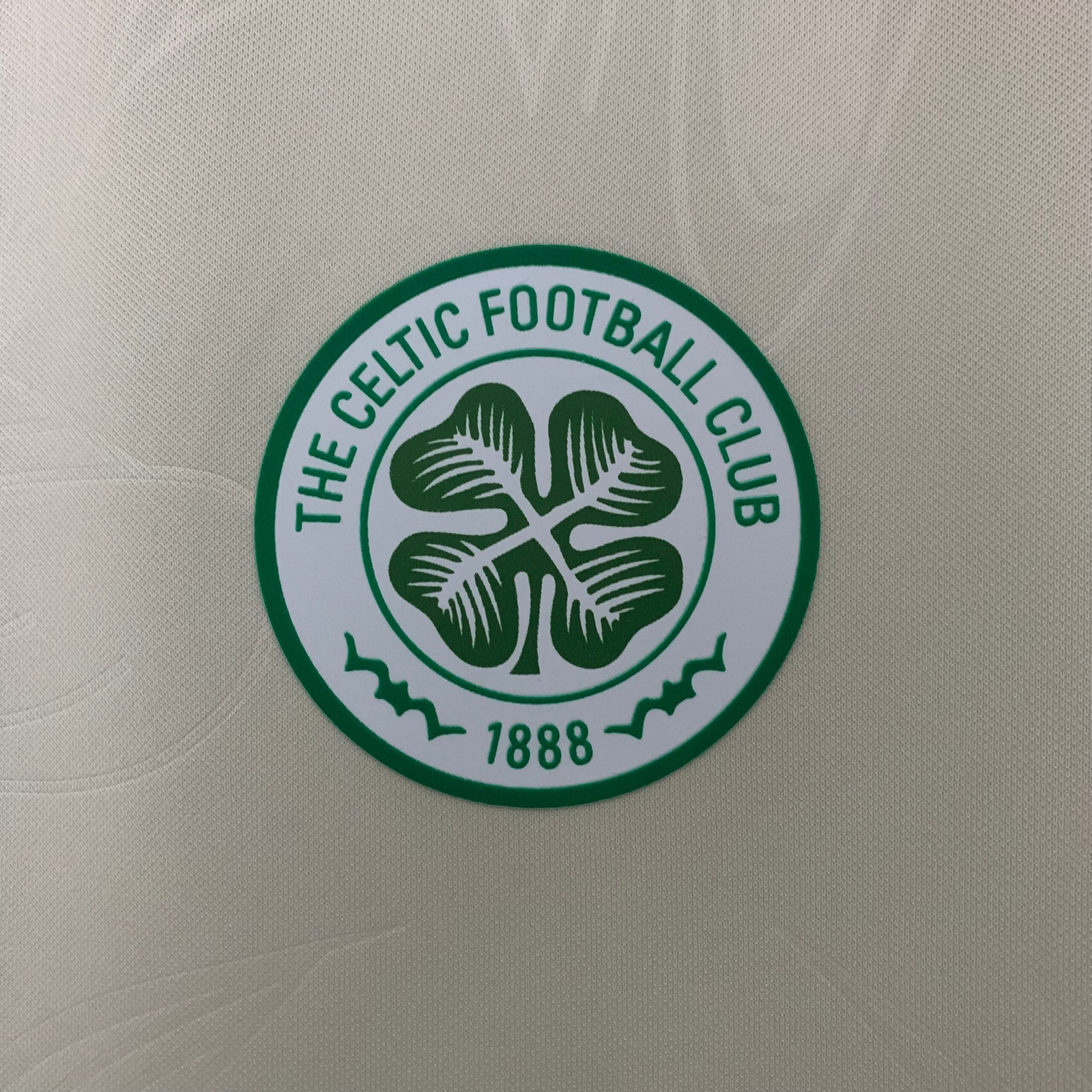 POLERA DE SALIDA CELTIC FC 24/25 VERSIÓN FAN - Imagen 4