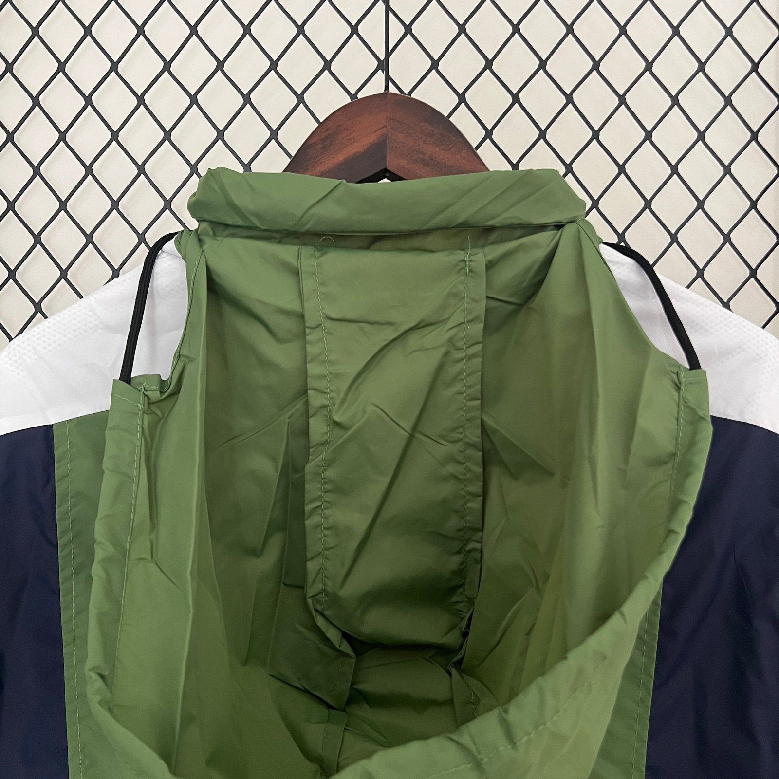 CORTAVIENTOS NIKE - Imagen 7