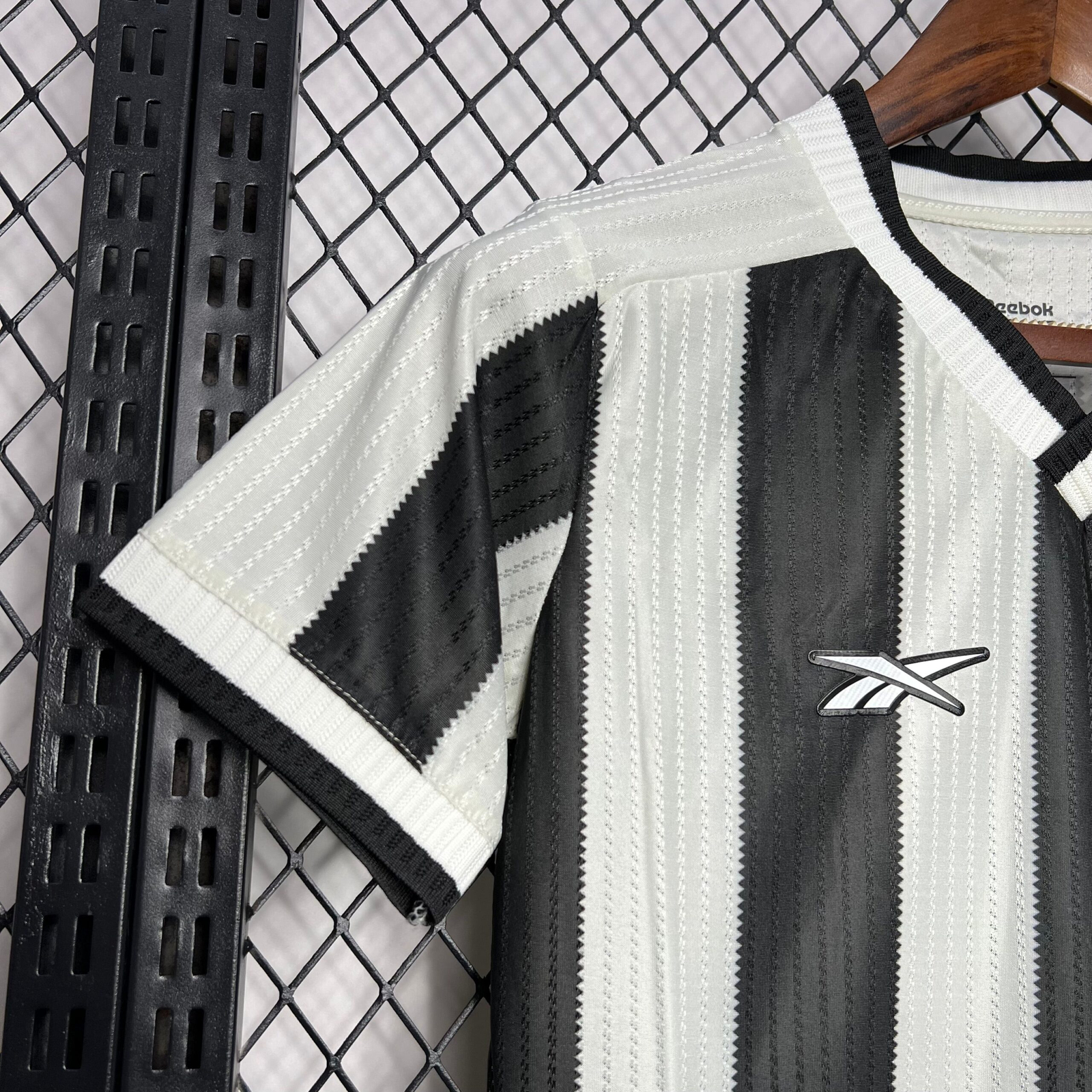 CAMISETA PRIMERA EQUIPACIÓN BOTAFOGO 2024 VERSIÓN FEMENINA - Imagen 2