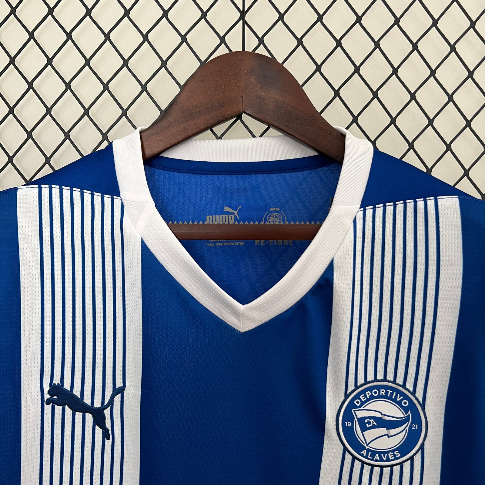 CAMISETA PRIMERA EQUIPACIÓN ALAVÉS 24/25 VERSIÓN FAN - Imagen 2