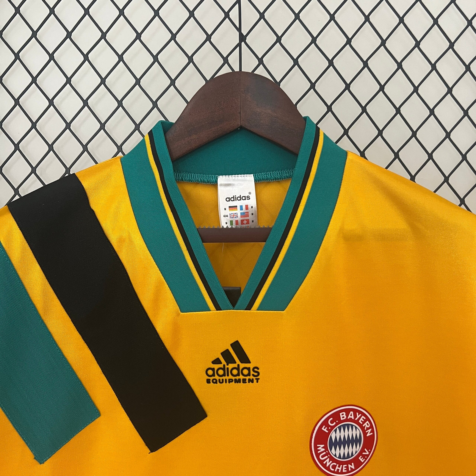 CAMISETA SEGUNDA EQUIPACIÓN BAYERN MUNICH 1993/95 - Imagen 2