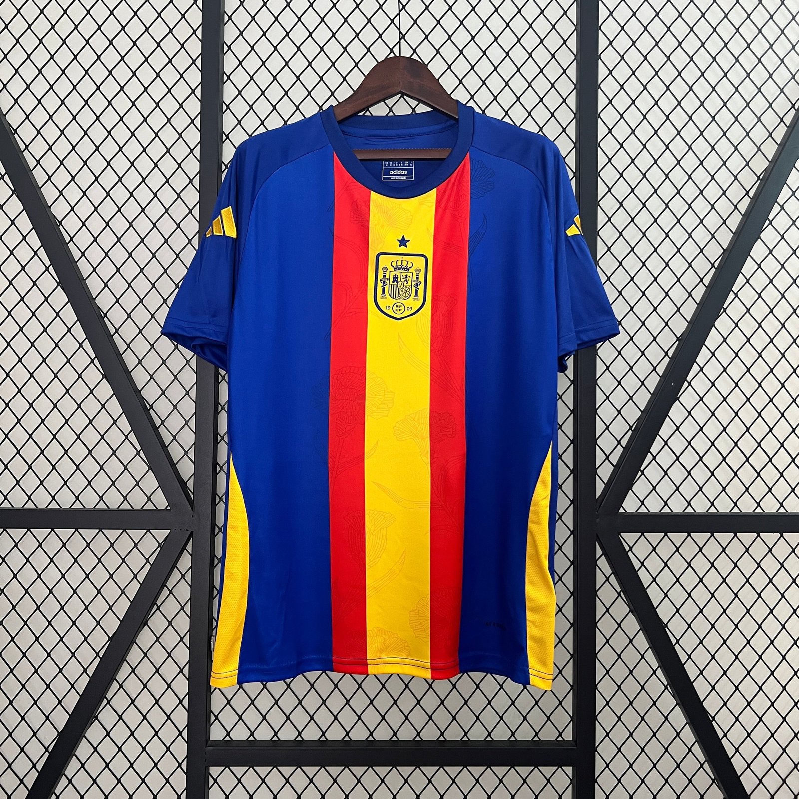 CAMISETA ENTRENAMIENTO ESPAÑA 2024 VERSIÓN FAN