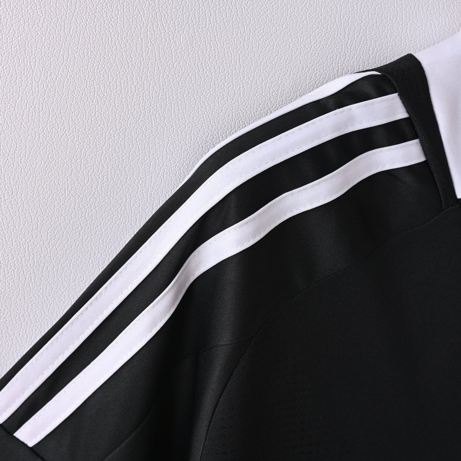 CAMISETA TERCERA EQUIPACIÓN REAL MADRID 2008/09 - Imagen 3