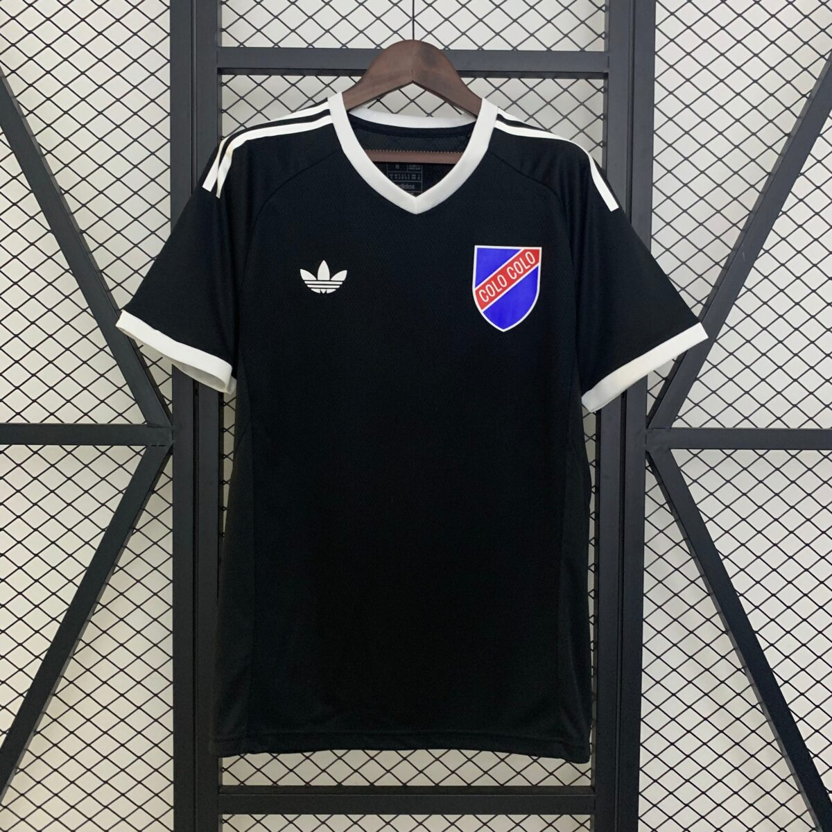 CAMISETA CENTENARIO ARQUERO COLO COLO 2025 VERSIÓN FAN