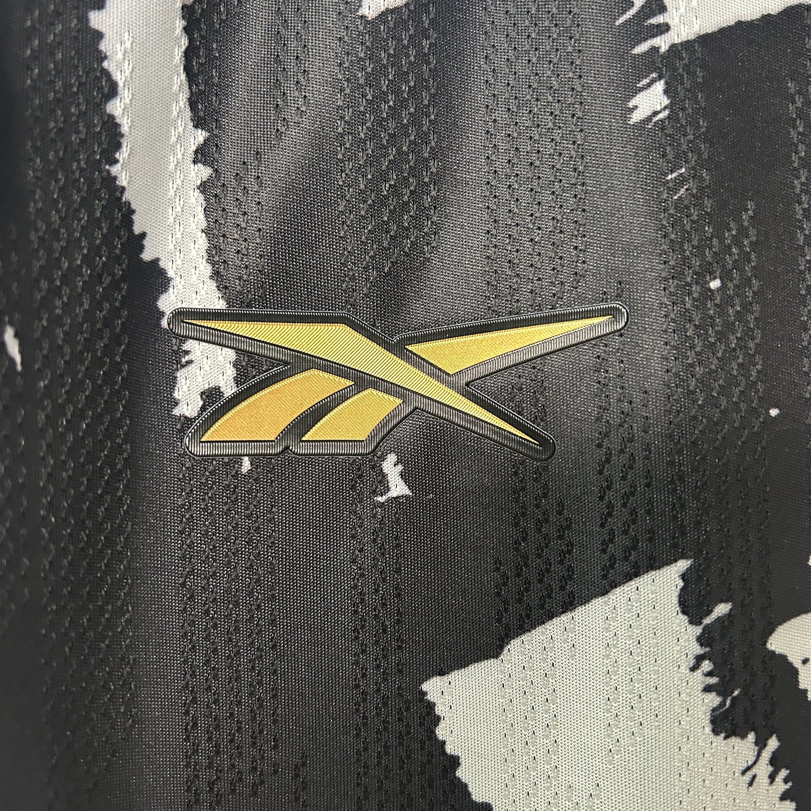 CAMISETA CUARTA EQUIPACIÓN BOTAFOGO 2025 VERSIÓN FAN - Imagen 3