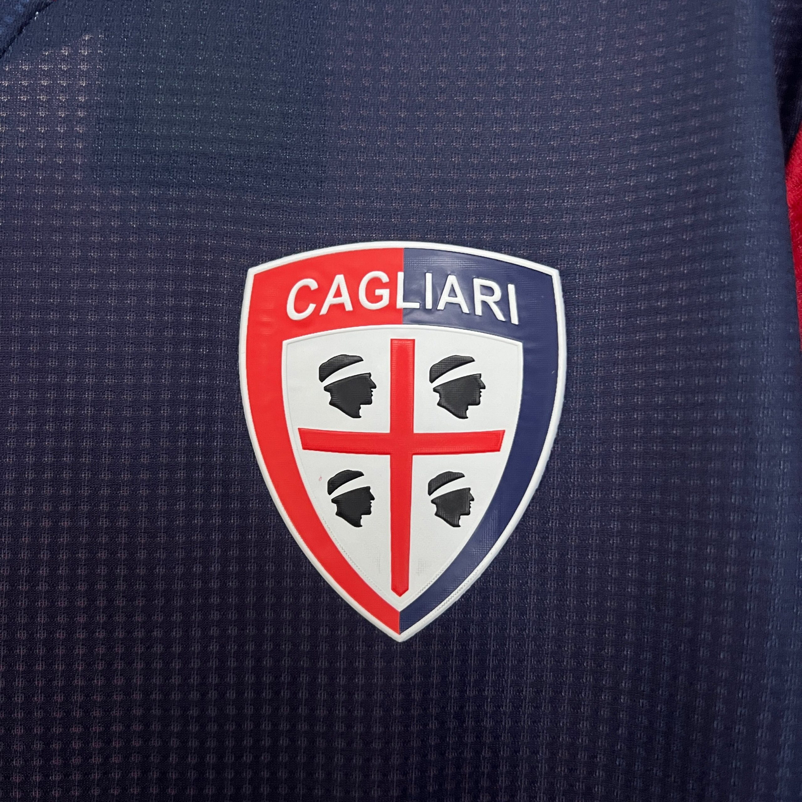 CAMISETA PRIMERA EQUIPACIÓN CAGLIARI 24/25 VERSIÓN FAN - Imagen 3