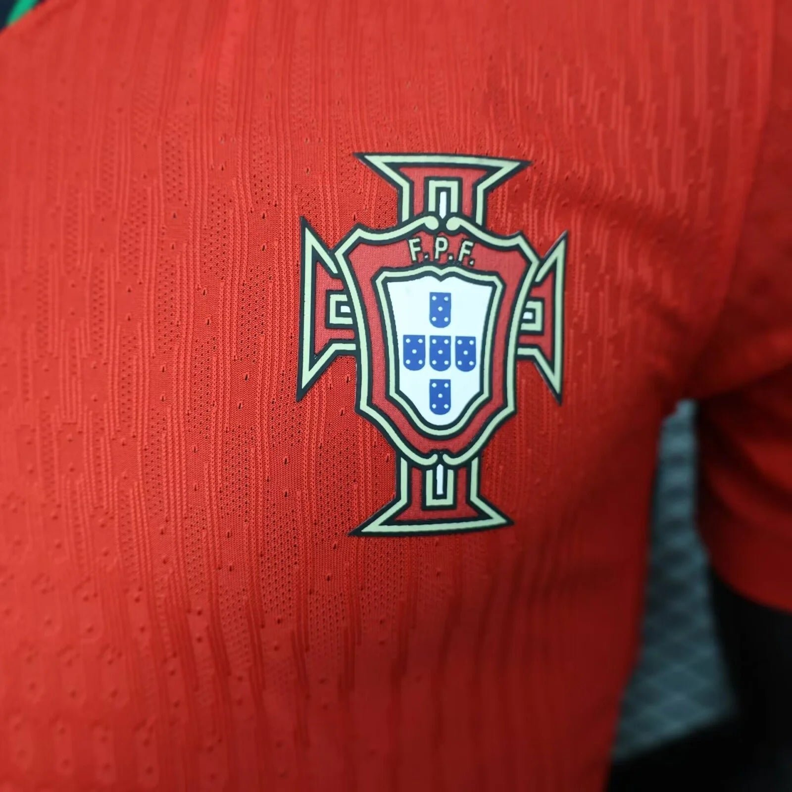 CAMISETA PRIMERA EQUIPACIÓN PORTUGAL 2024 VERSIÓN JUGADOR - Imagen 3