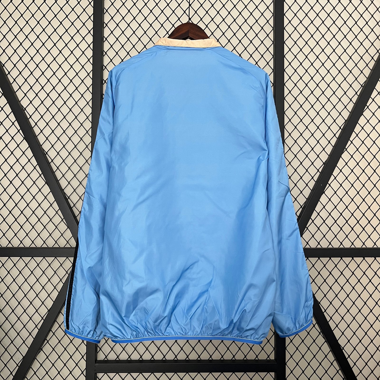 CORTAVIENTOS REAL MADRID REVERSIBLE - Imagen 8