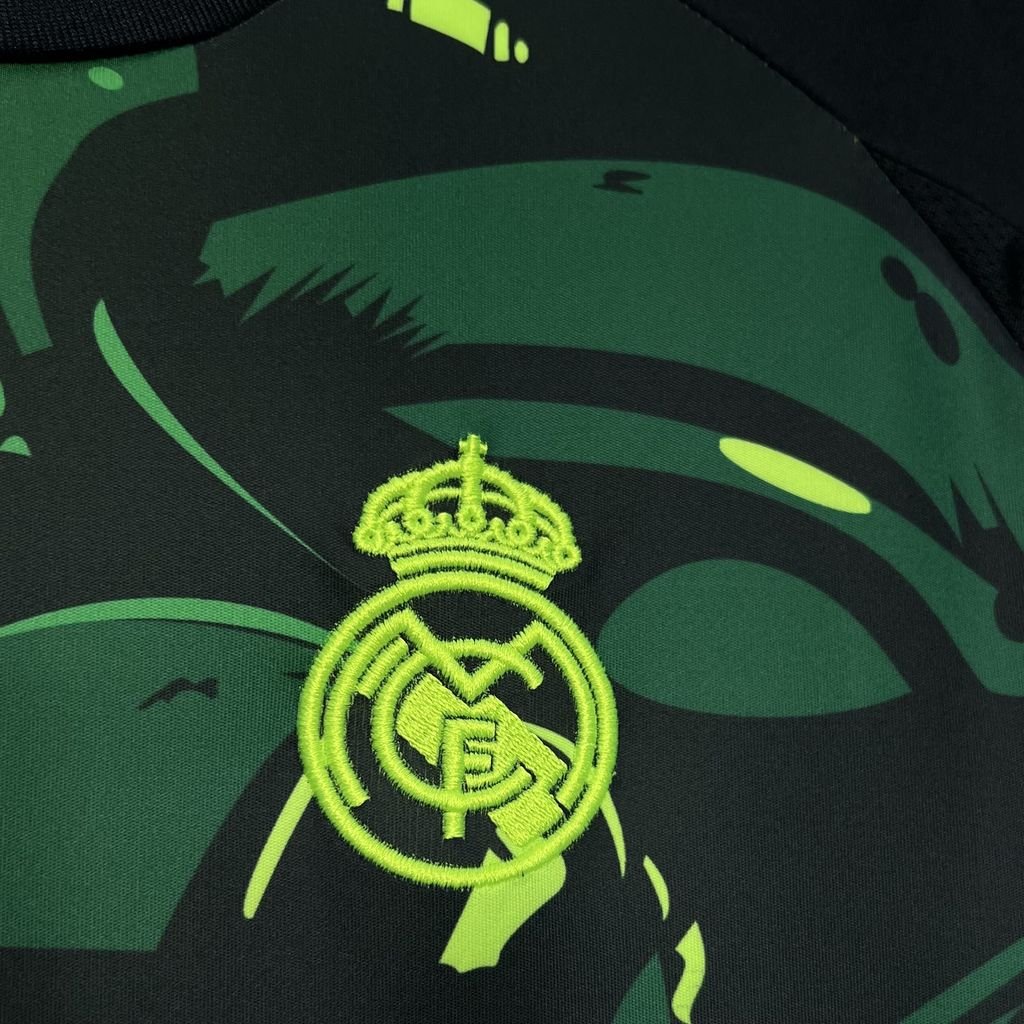 CAMISETA CONCEPTO REAL MADRID 24/25 VERSIÓN FAN - Imagen 5