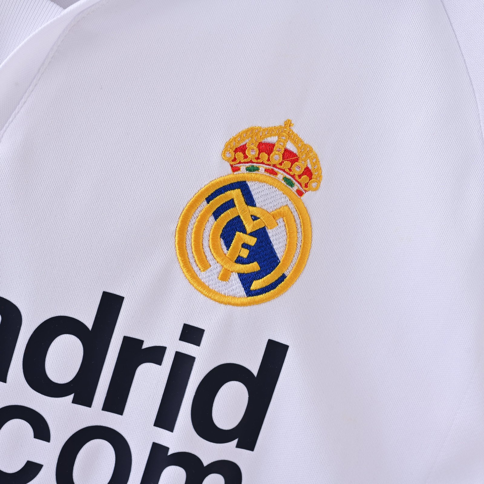 CAMISETA PRIMERA EQUIPACIÓN REAL MADRID 2001/02 - Imagen 5
