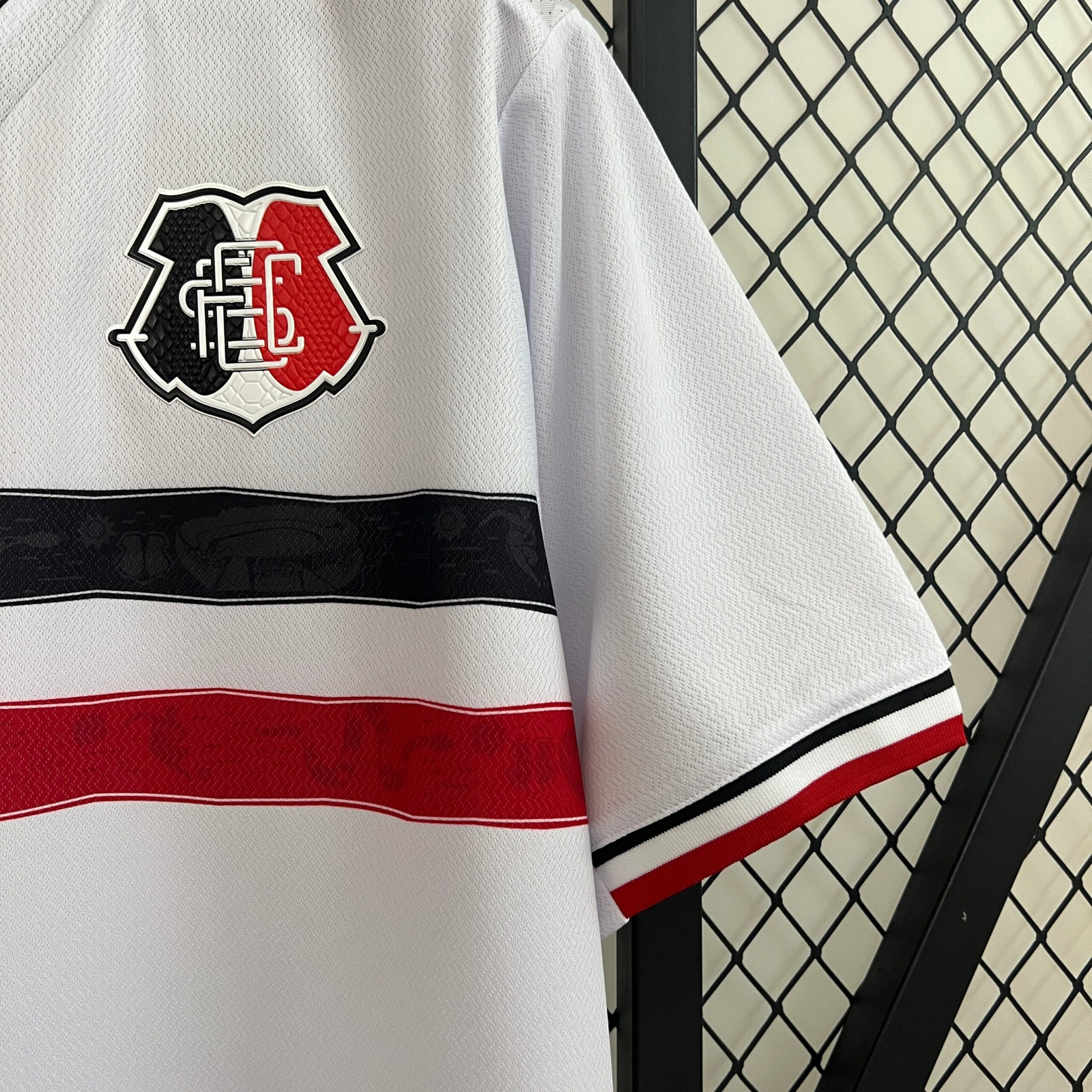 CAMISETA SEGUNDA EQUIPACIÓN SANTA CRUZ 2024 VERSIÓN FAN - Imagen 5