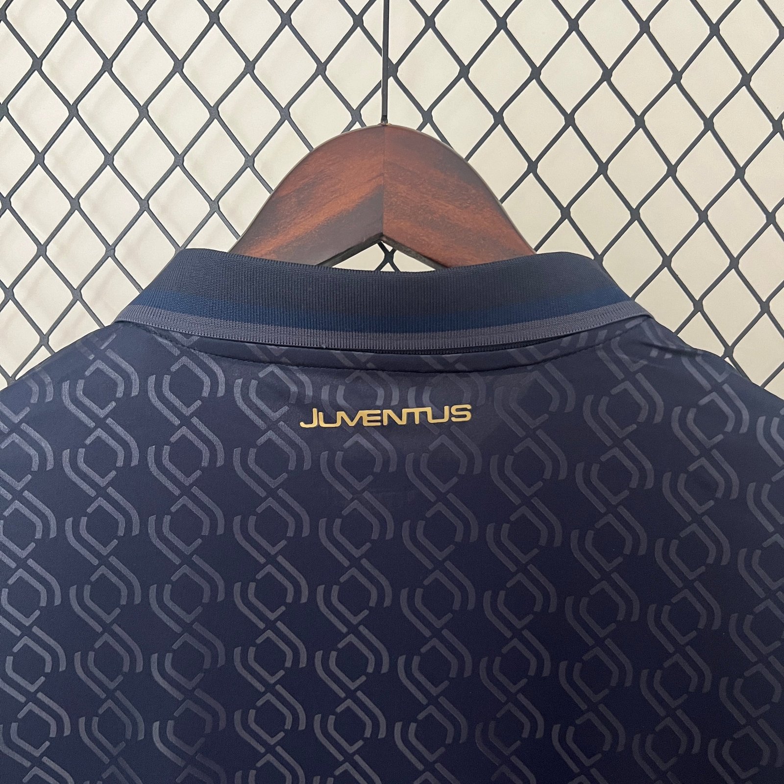 CAMISETA TERCERA EQUIPACIÓN JUVENTUS 24/25 VERSIÓN FAN - Imagen 9