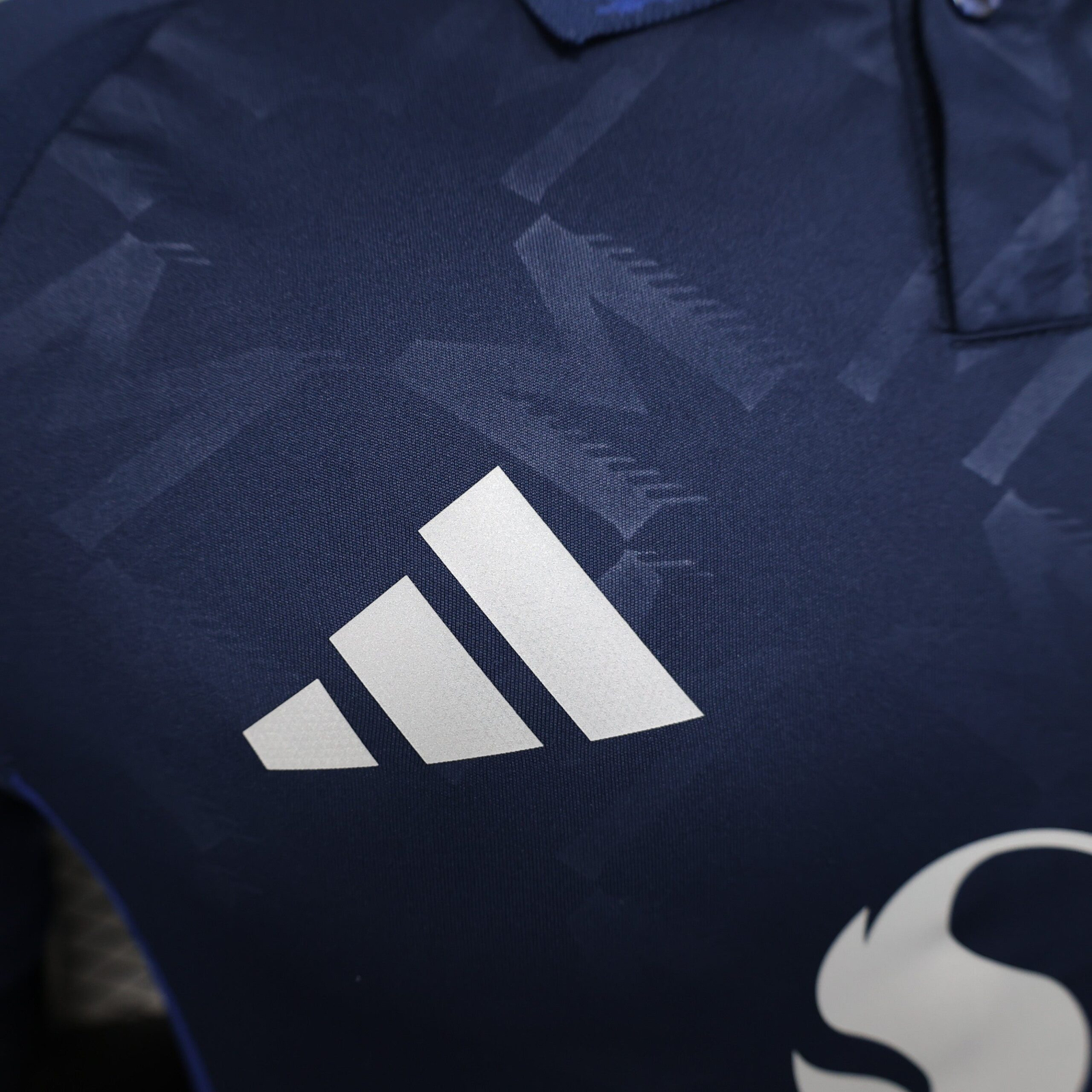 CAMISETA SEGUNDA EQUIPACIÓN MANCHESTER UNITED 24/25 VERSIÓN JUGADOR - Imagen 3