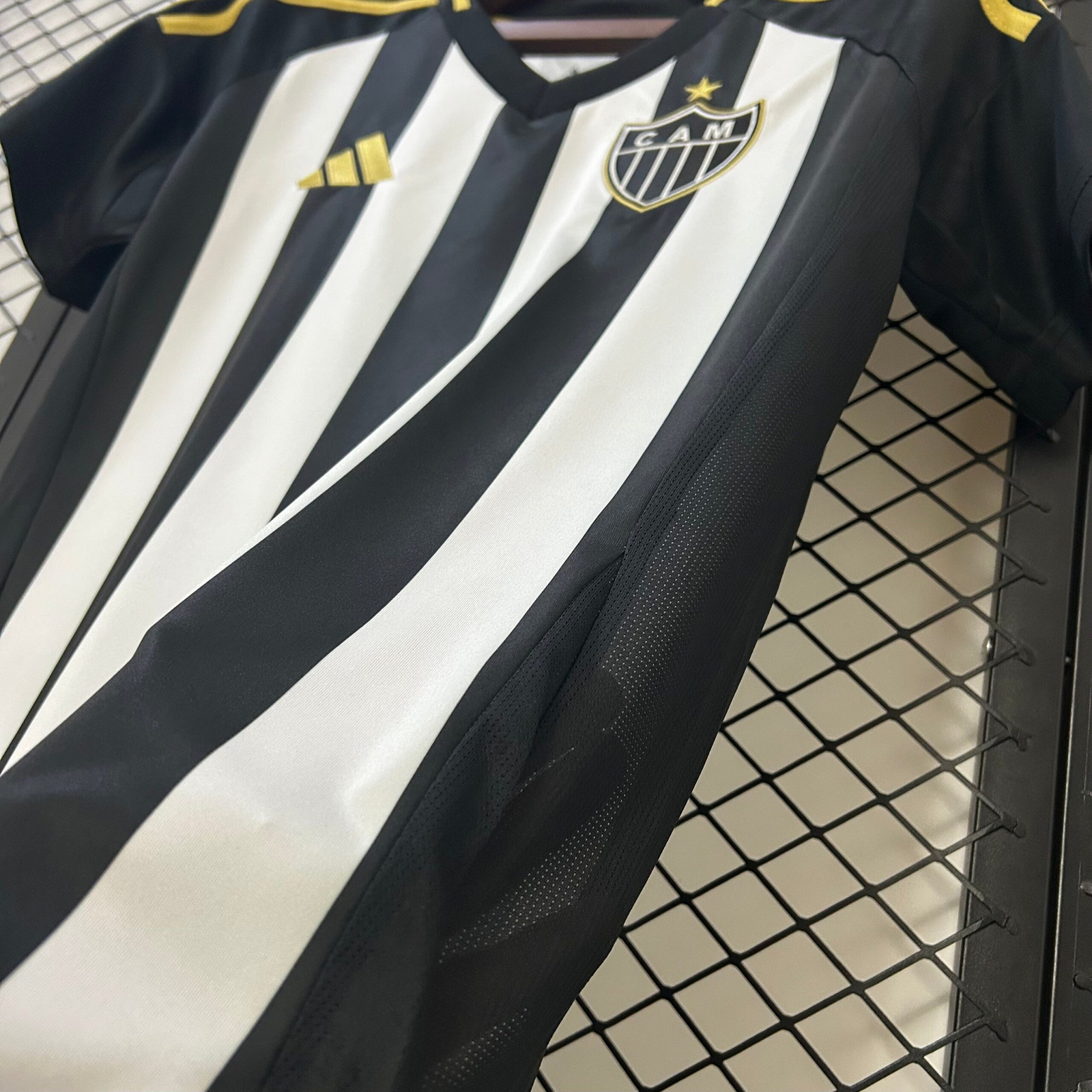 CAMISETA PRIMERA EQUIPACIÓN ATLÉTICO MINEIRO 2025 VERSIÓN FEMENINA - Imagen 6