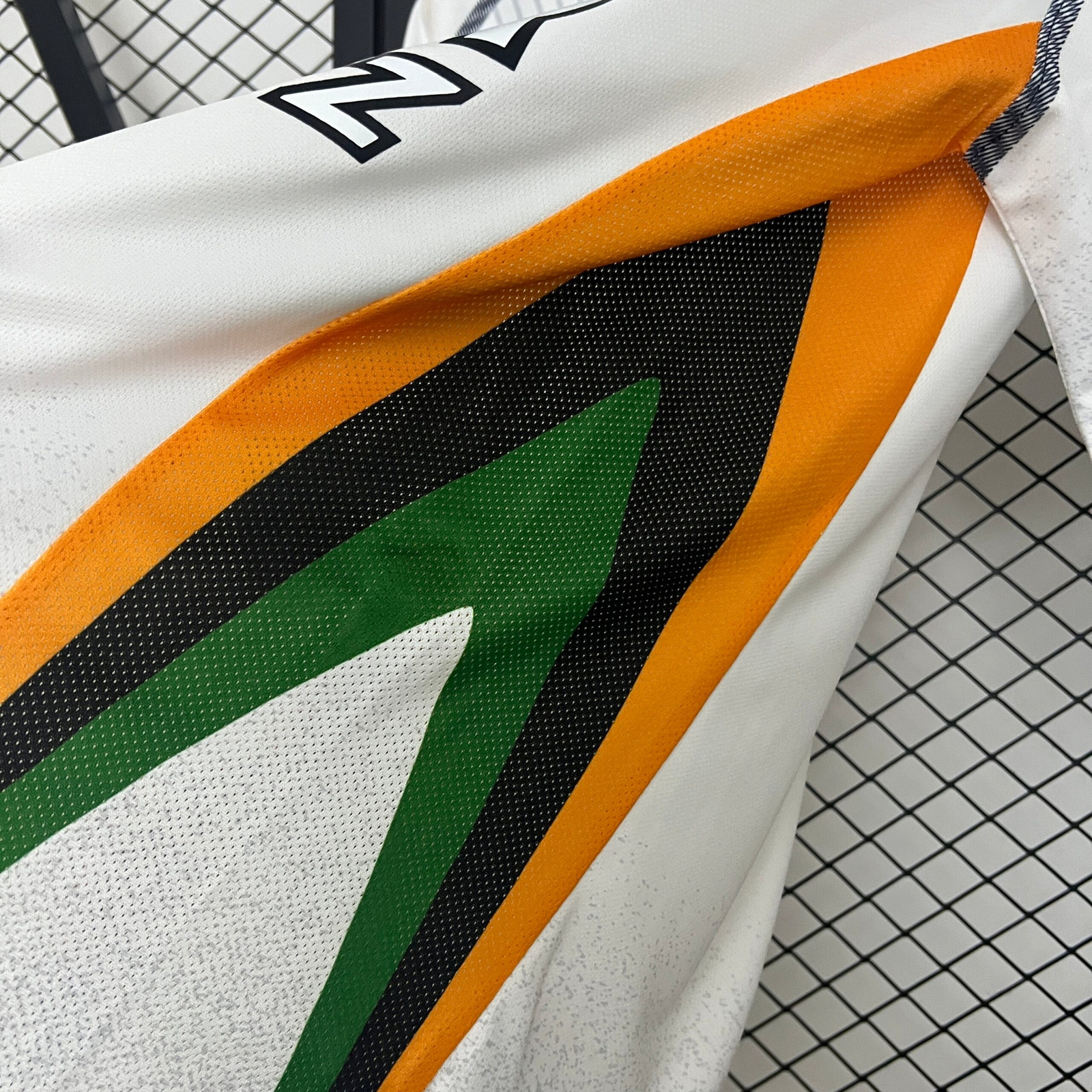 CAMISETA SEGUNDA EQUIPACIÓN VENEZIA 24/25 VERSIÓN FAN - Imagen 5