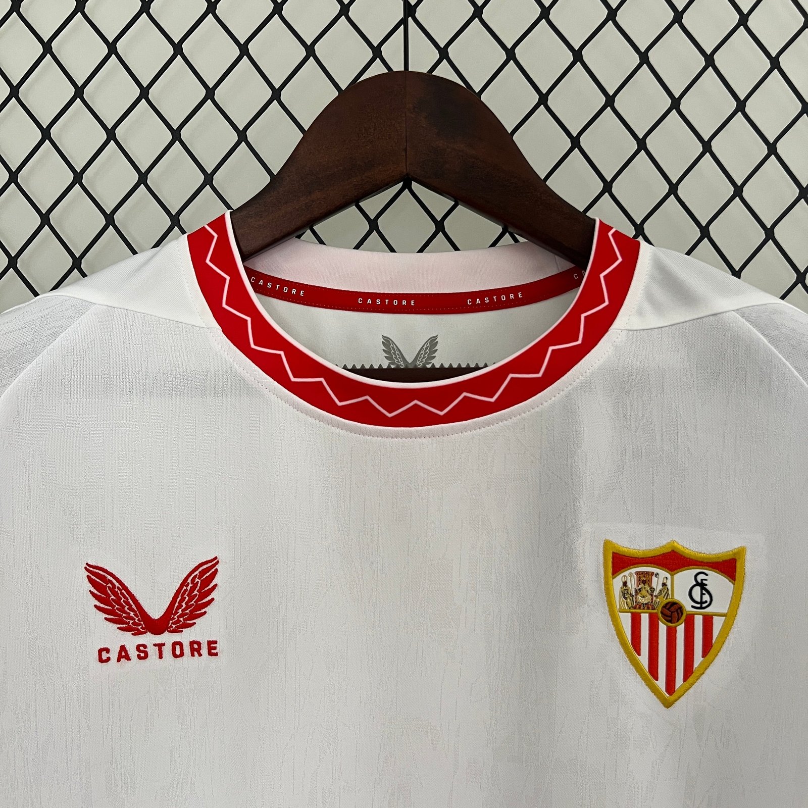 CAMISETA PRIMERA EQUIPACIÓN SEVILLA 24/25 VERSIÓN FAN - Imagen 2