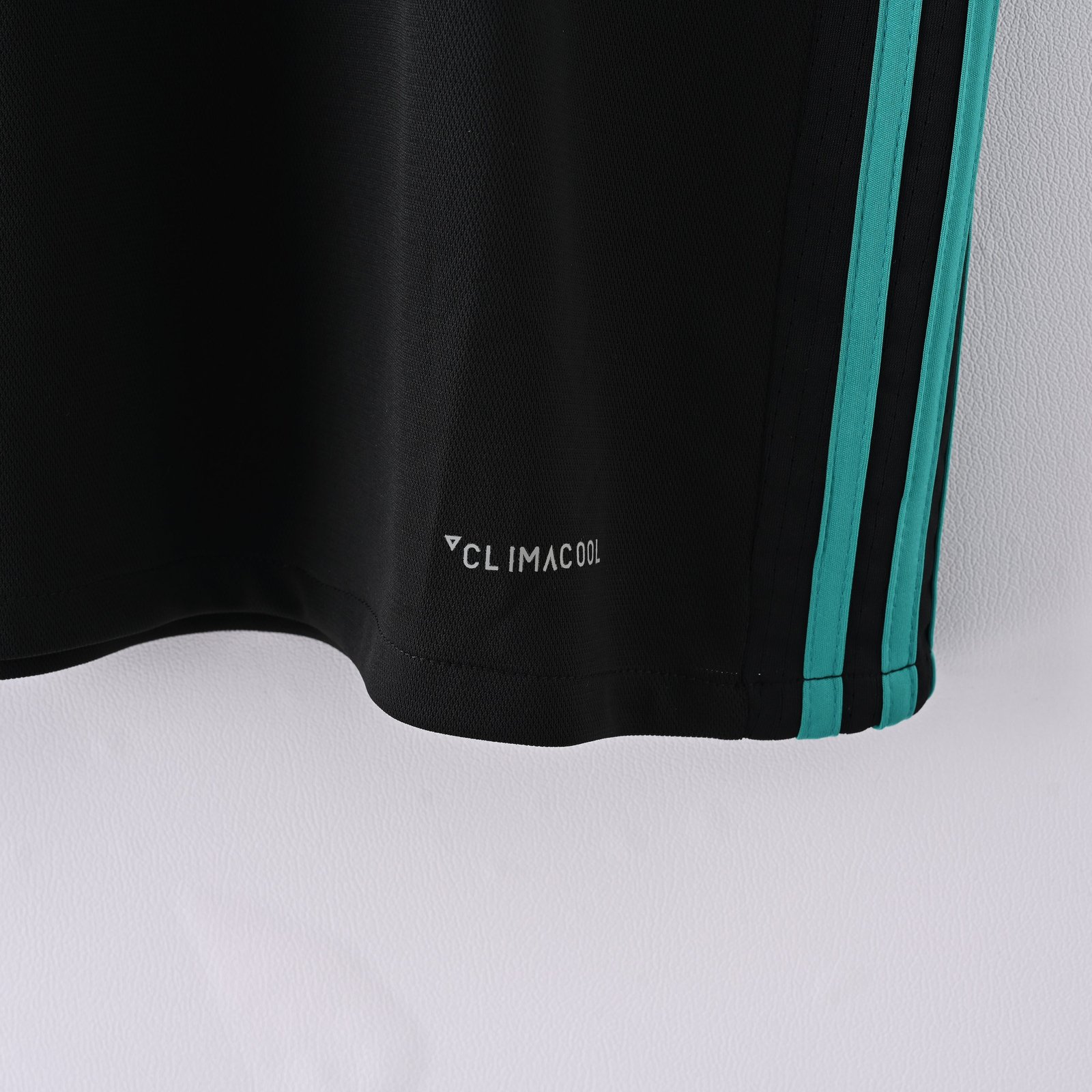 CAMISETA SEGUNDA EQUIPACIÓN REAL MADRID 2017/18 - Imagen 8