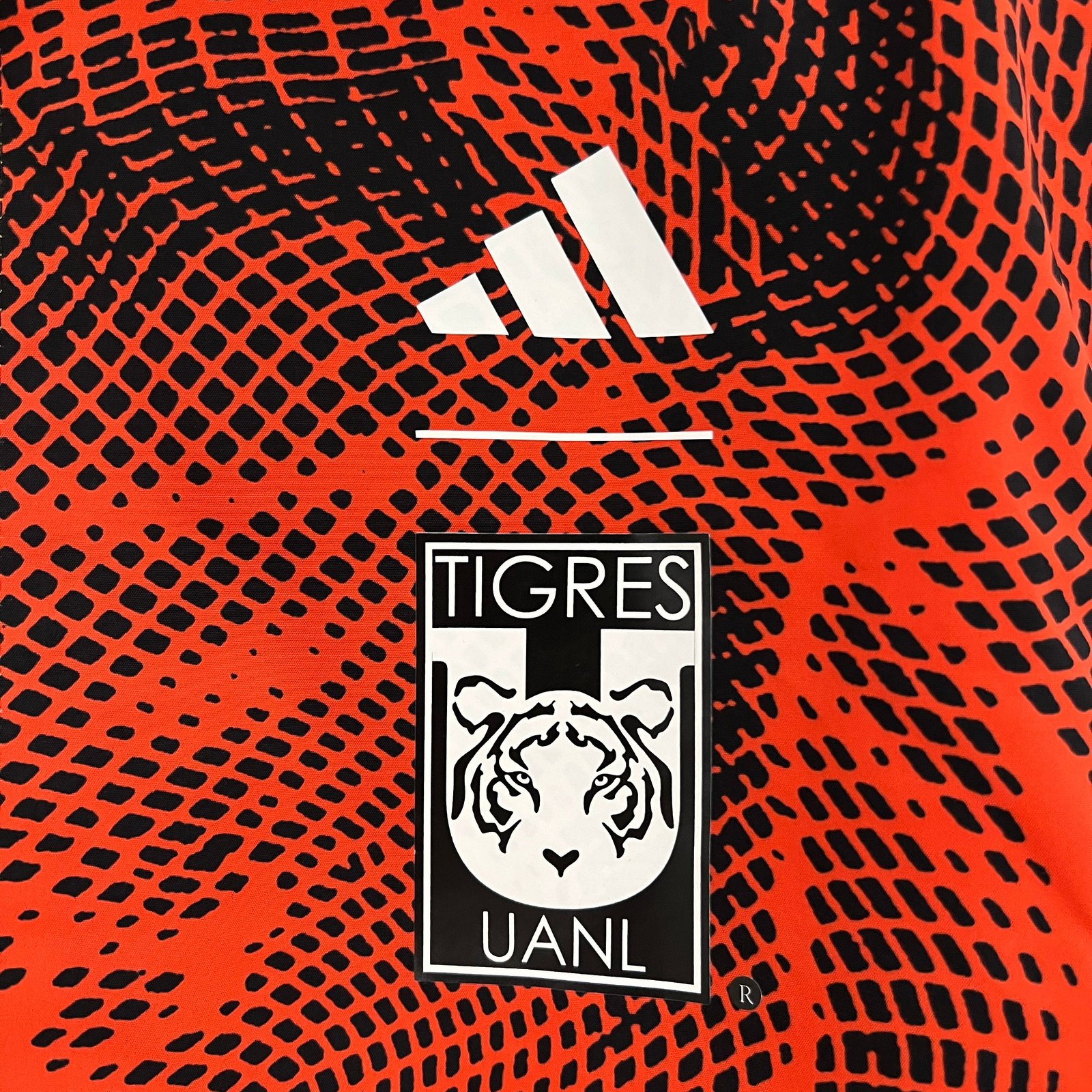 CORTAVIENTOS TIGRE REVERSIBLE - Imagen 11