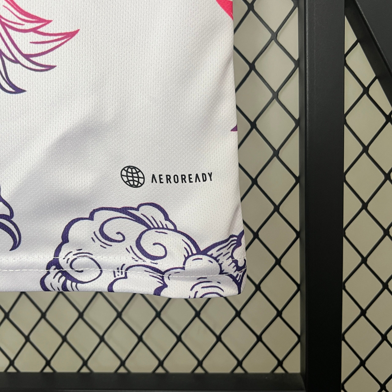 CAMISETA CONCEPTO REAL MADRID 24/25 VERSIÓN FAN - Imagen 7