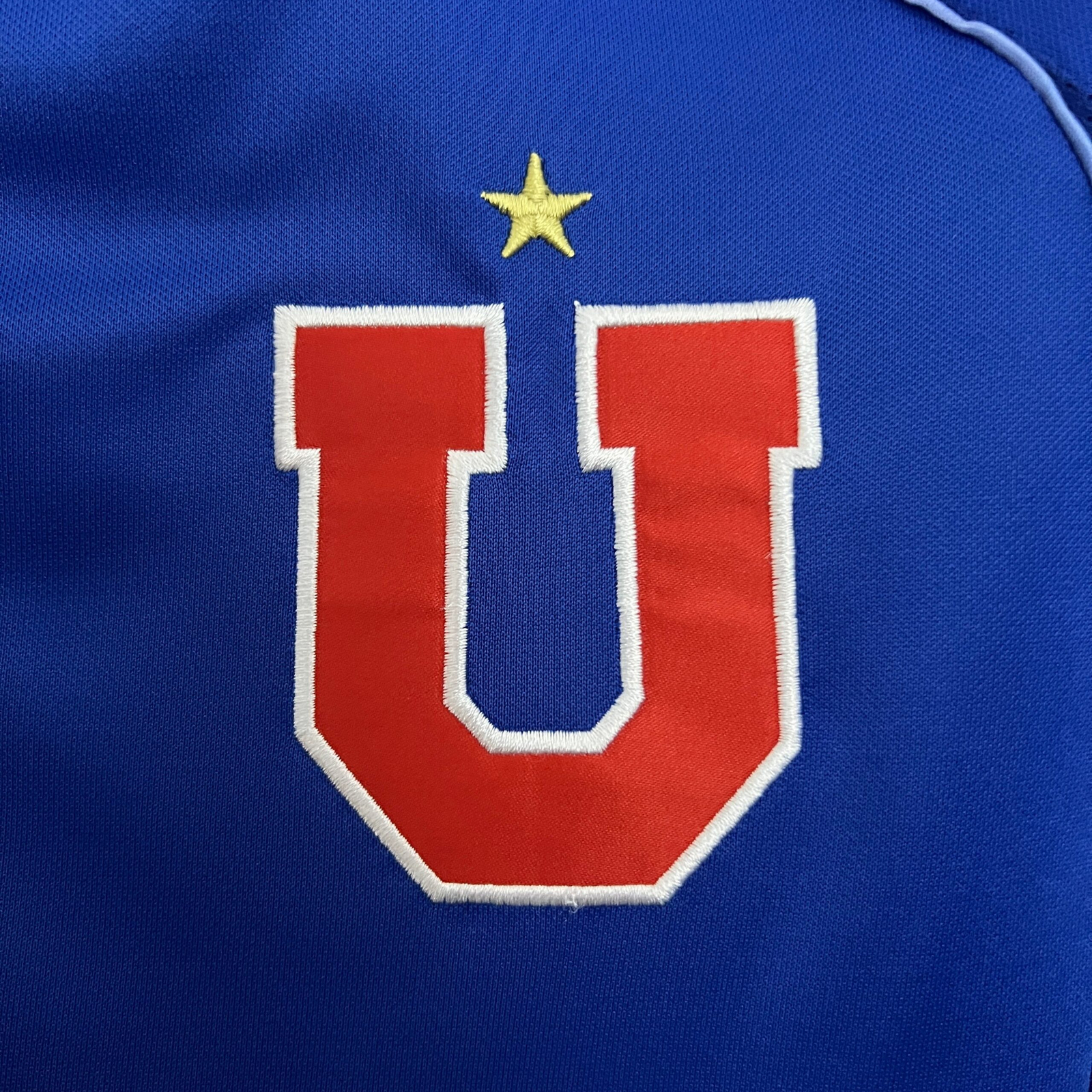 CAMISETA PRIMERA EQUIPACIÓN U. DE CHILE 2025 VERSIÓN FEMENINA - Imagen 5