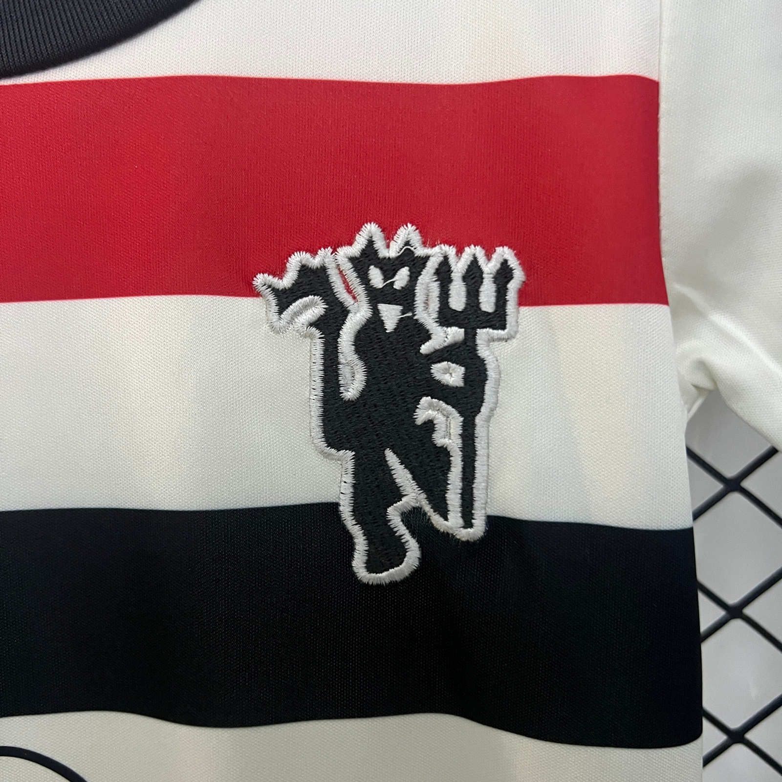 CAMISETA TERCERA EQUIPACIÓN MANCHESTER UNITED 24/25 VERSIÓN INFANTIL - Imagen 4